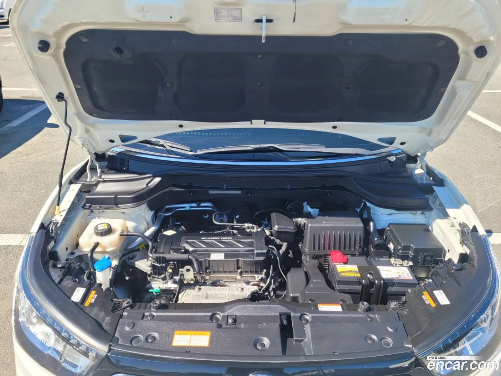 Kg Mobility Ssangyong Tivoli Lx 2Wd Top-Of-The-Line Model - фотография 7571222