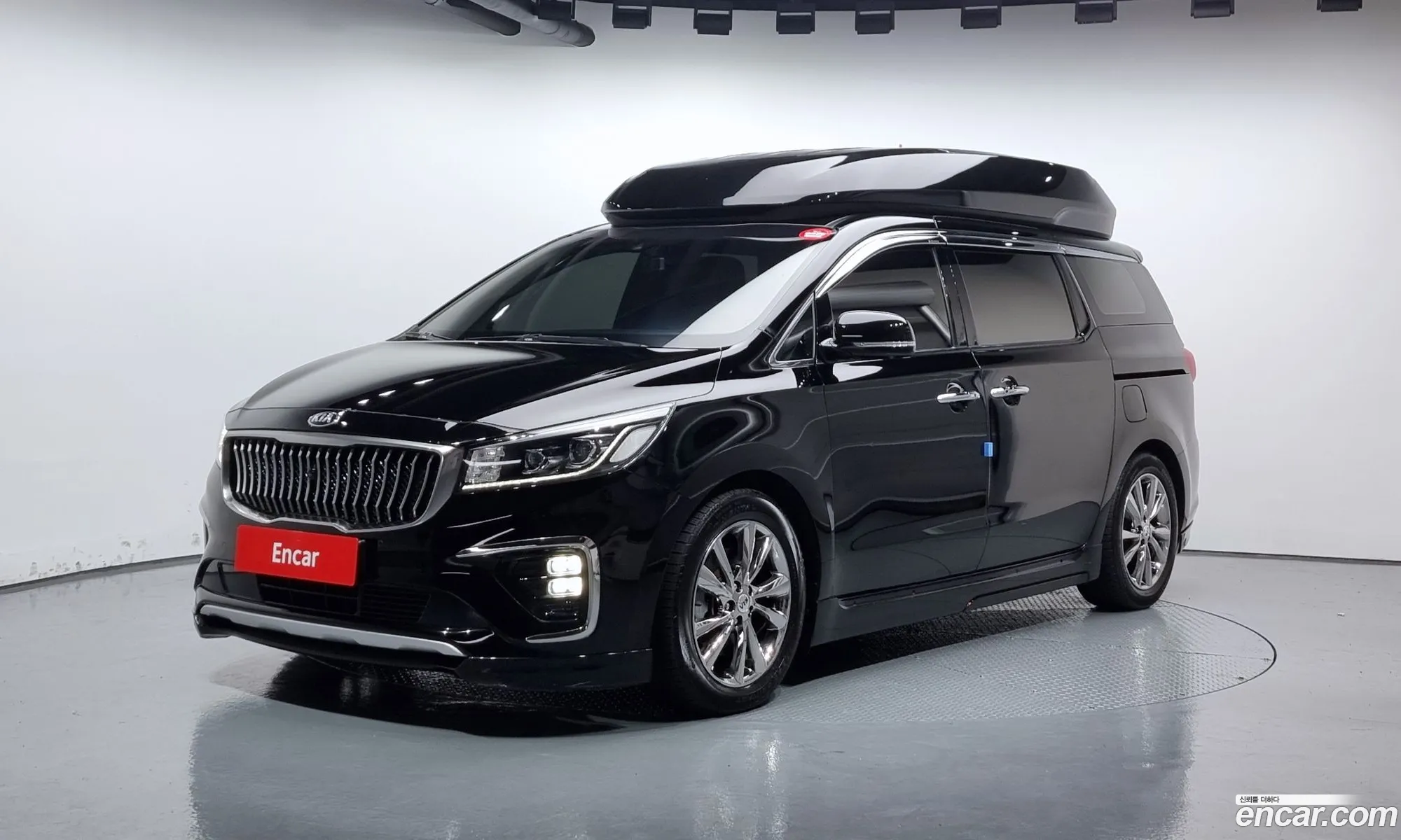Kia The New Carnival Gasoline 9-Seater High Limousine Noblesse Special - фотография 16941405