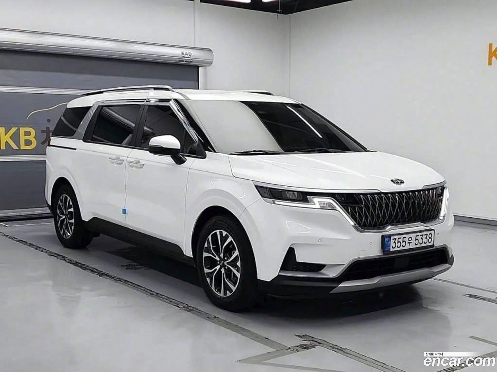 Kia Carnival 4Th Generation 9-Seater Prestige - фотография 12492759