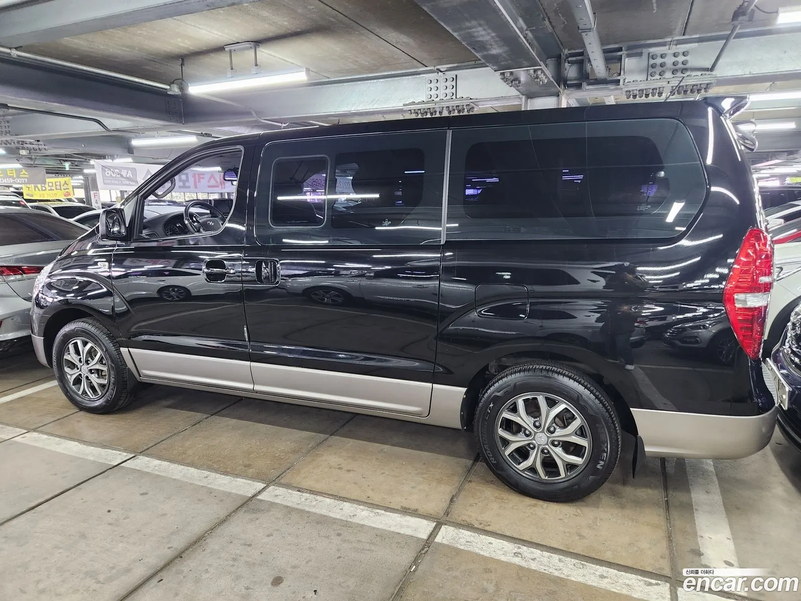 Hyundai Grand Starex 4Wd 12-Seater Wagon Modern Special - фотография 12503004