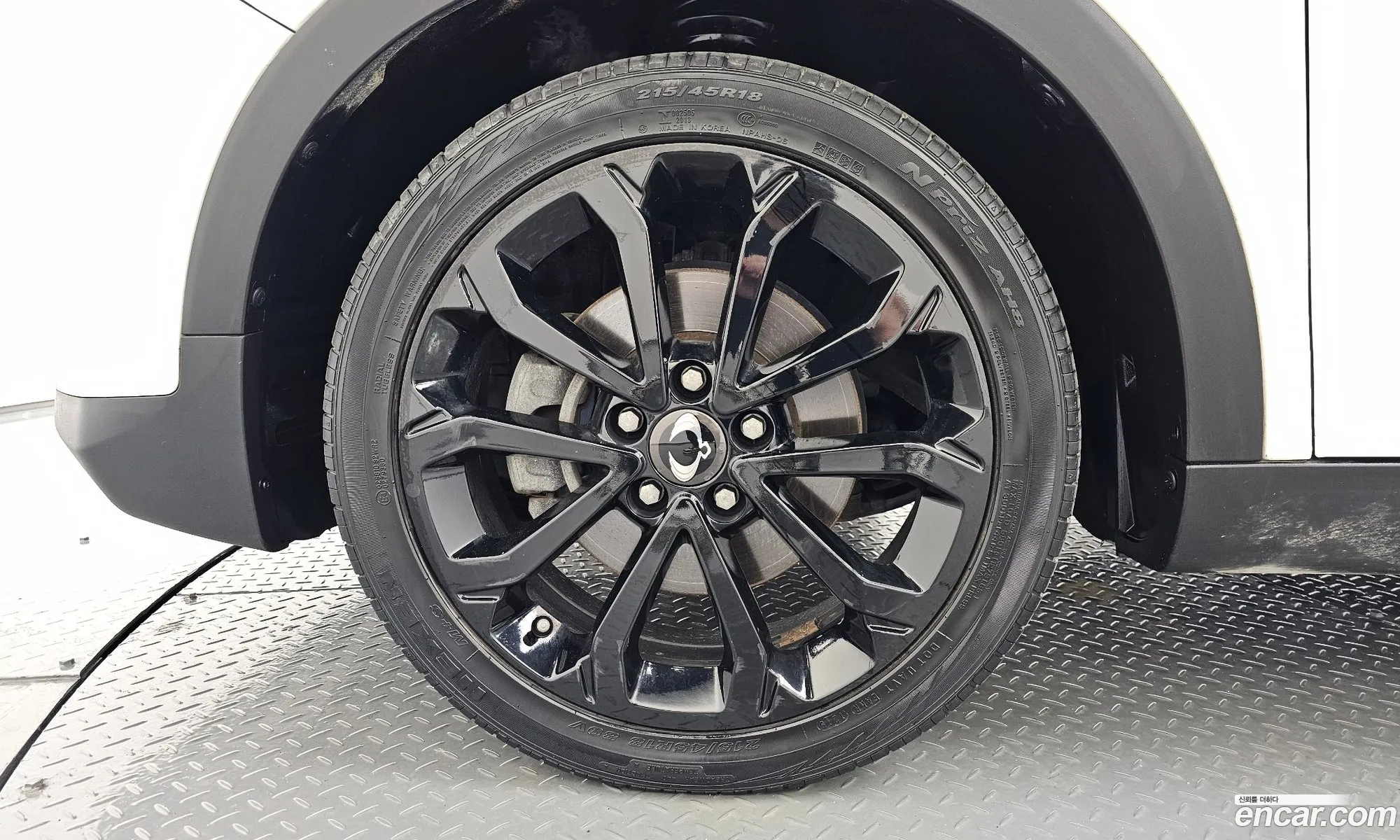 Kg Mobility Ssangyong Tivoli Armor Gear Plusⅰ 2Wd - фотография 7479843