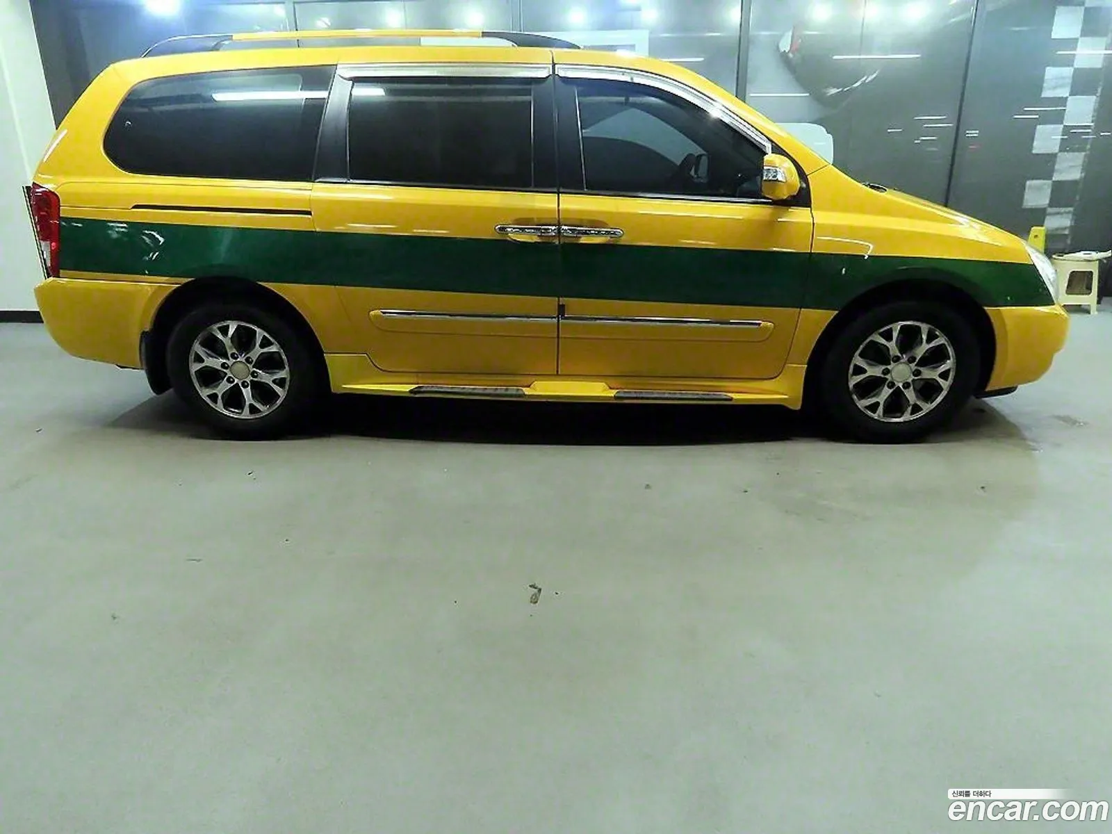 Kia Carnival R Wheelchair LiftSlope - фотография 1547277