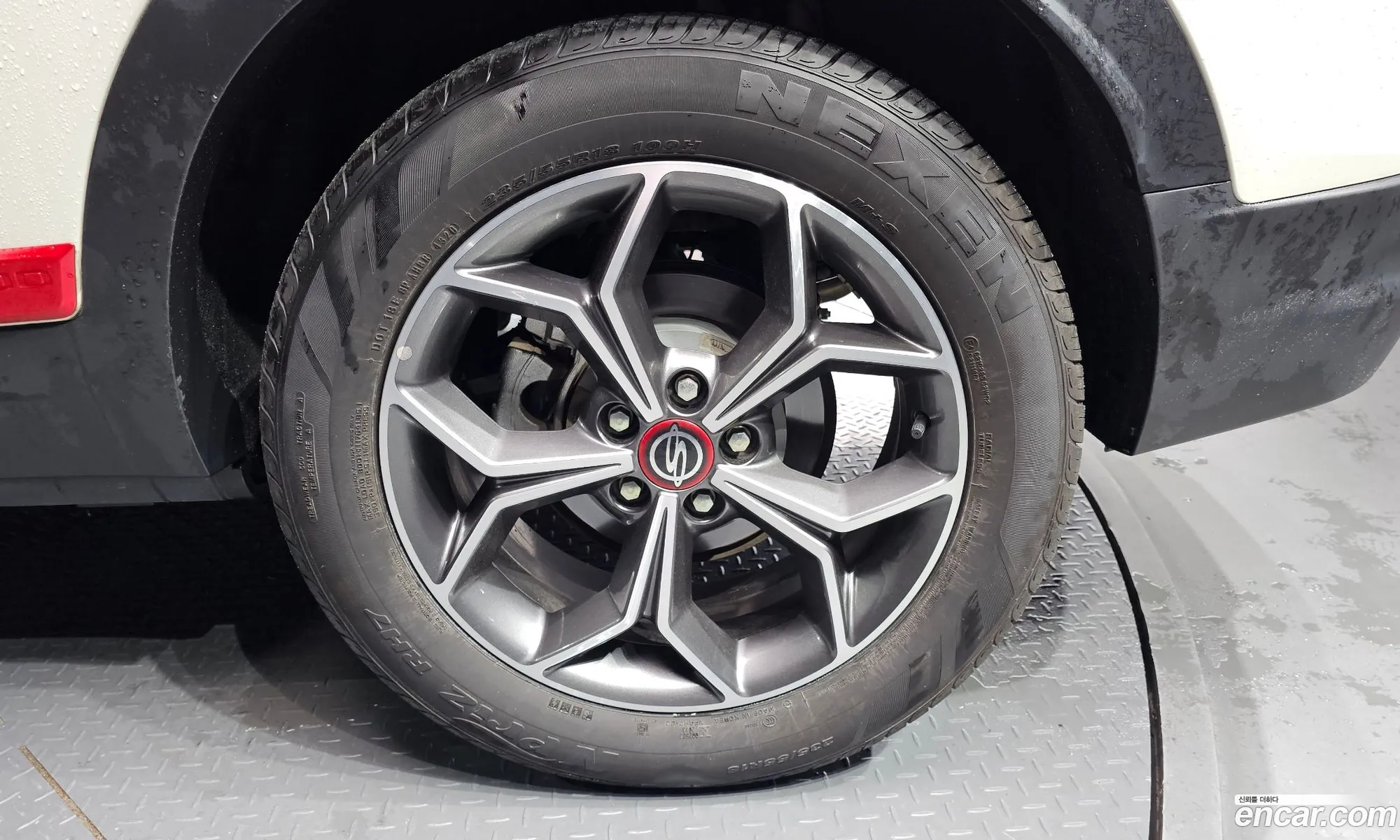 Kg Mobility Ssangyong Beautiful Korando Gasoline 15 2Wd R-Plus - фотография 7433970