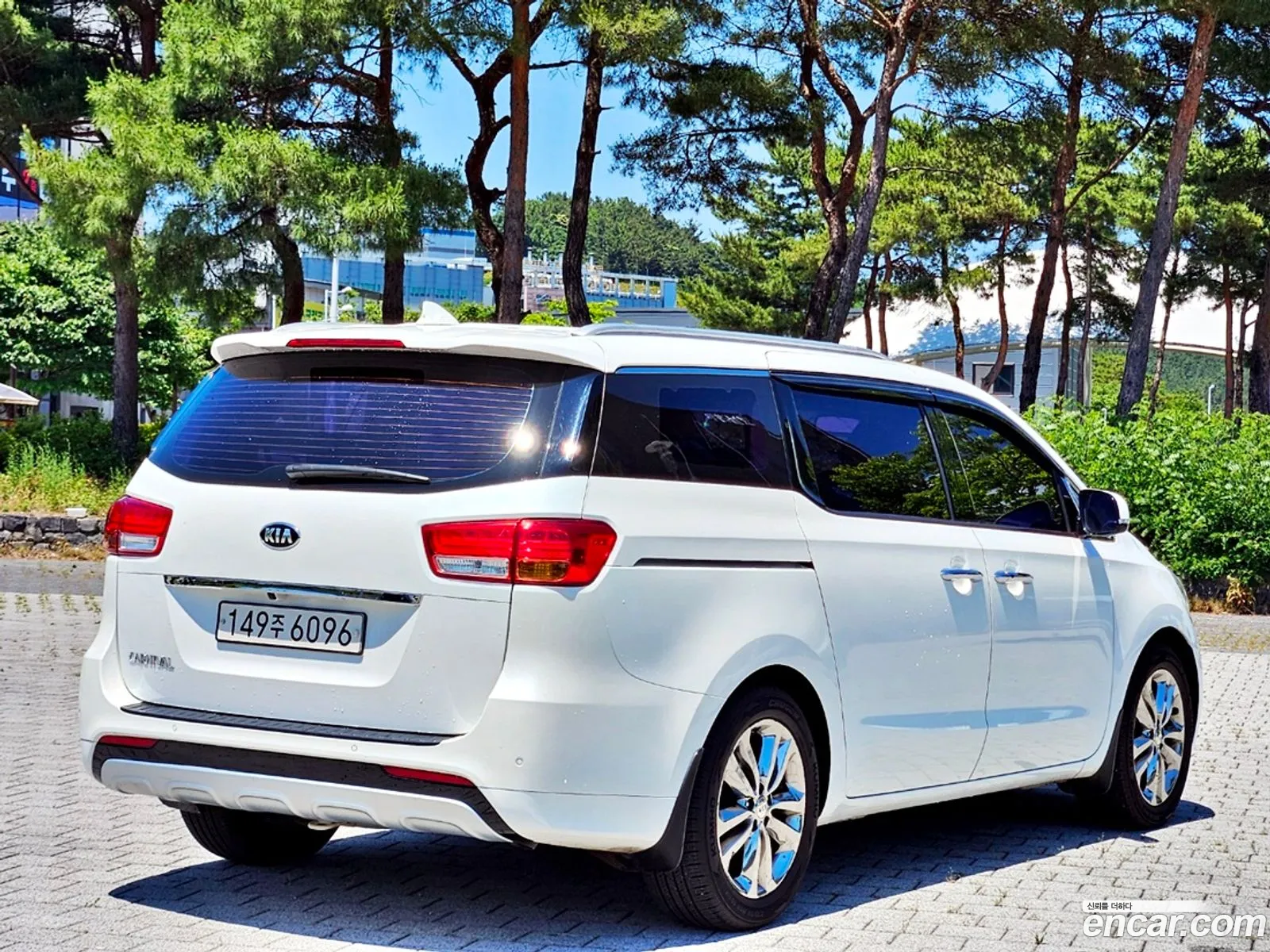 Kia All New Carnival 9-Seater Prestige - фотография 1567593