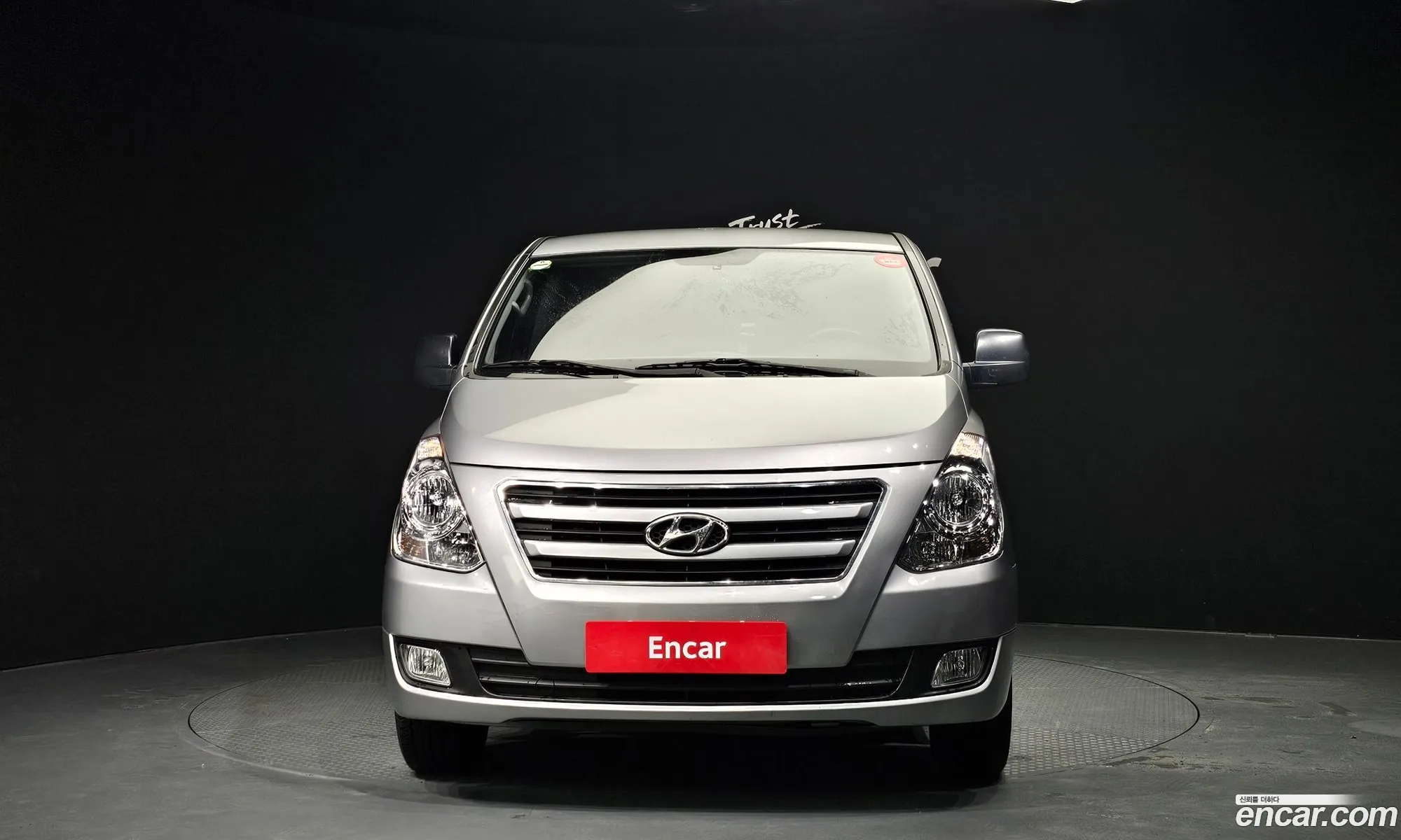 Hyundai Grand Starex 5-Seater Lpi Van Smart - фотография 12529572