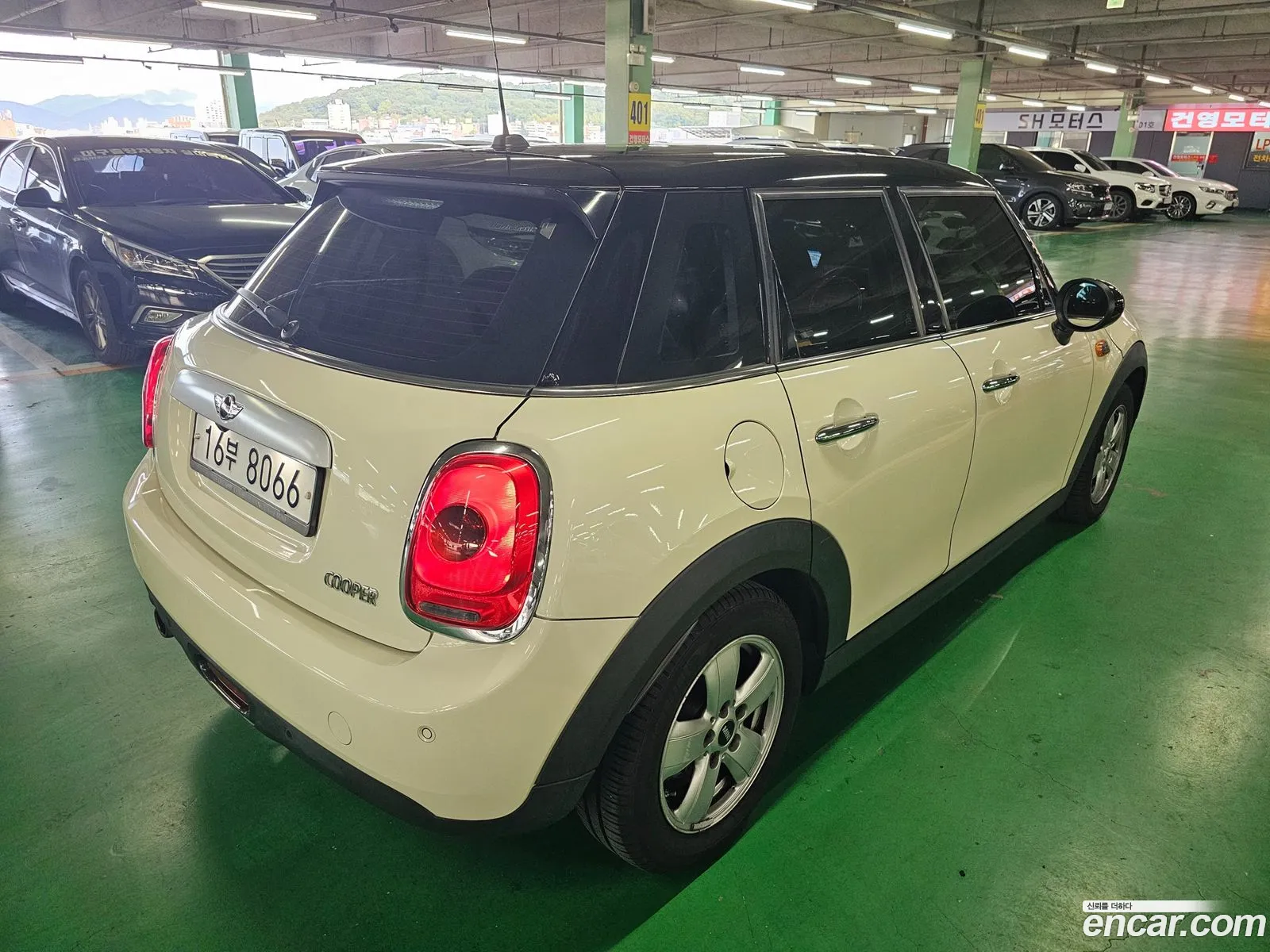 Mini Cooper 5-Door Basic Model 3Rd Generation - фотография 310453