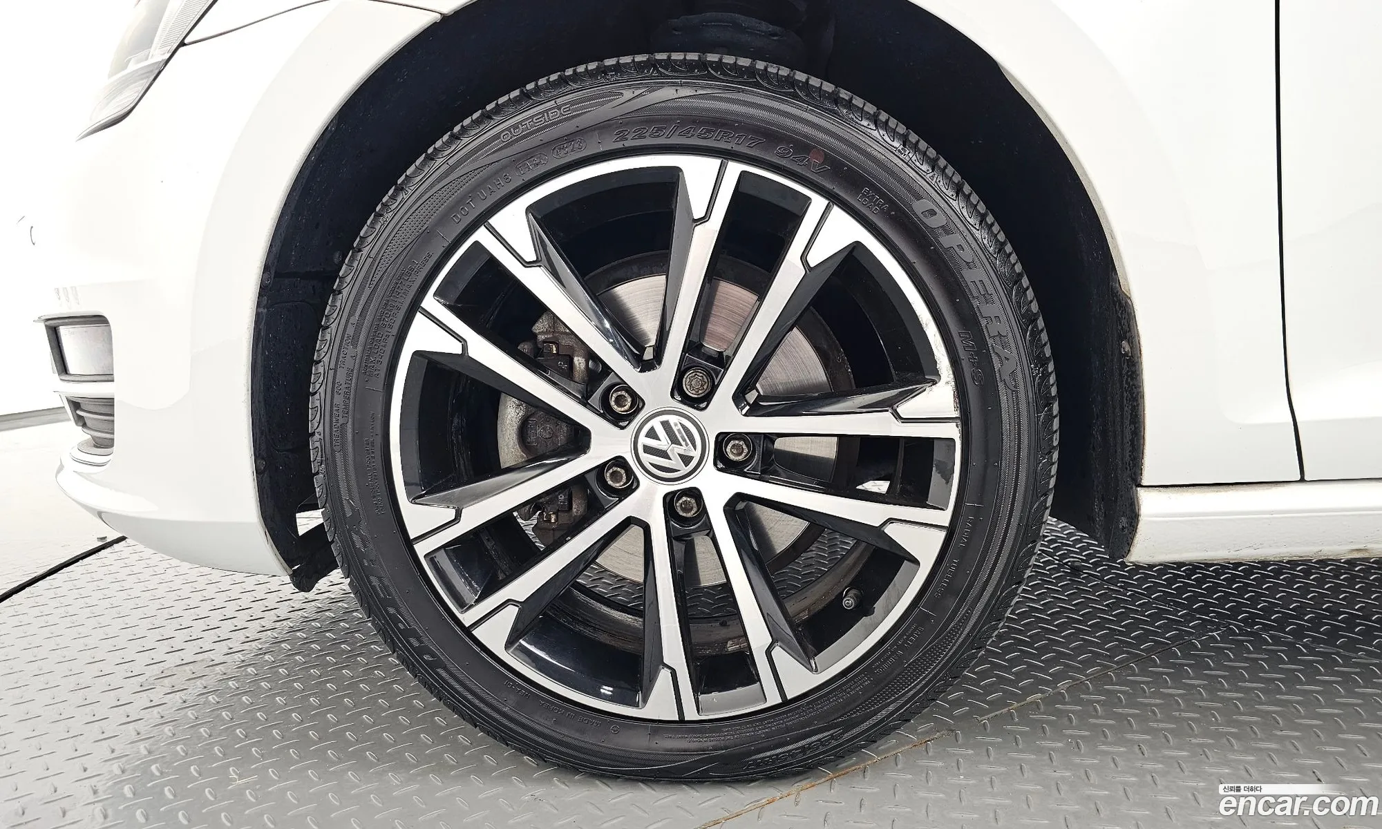 Volkswagen Golf 7Th Generation 20 Tdi Premium - фотография 12310402