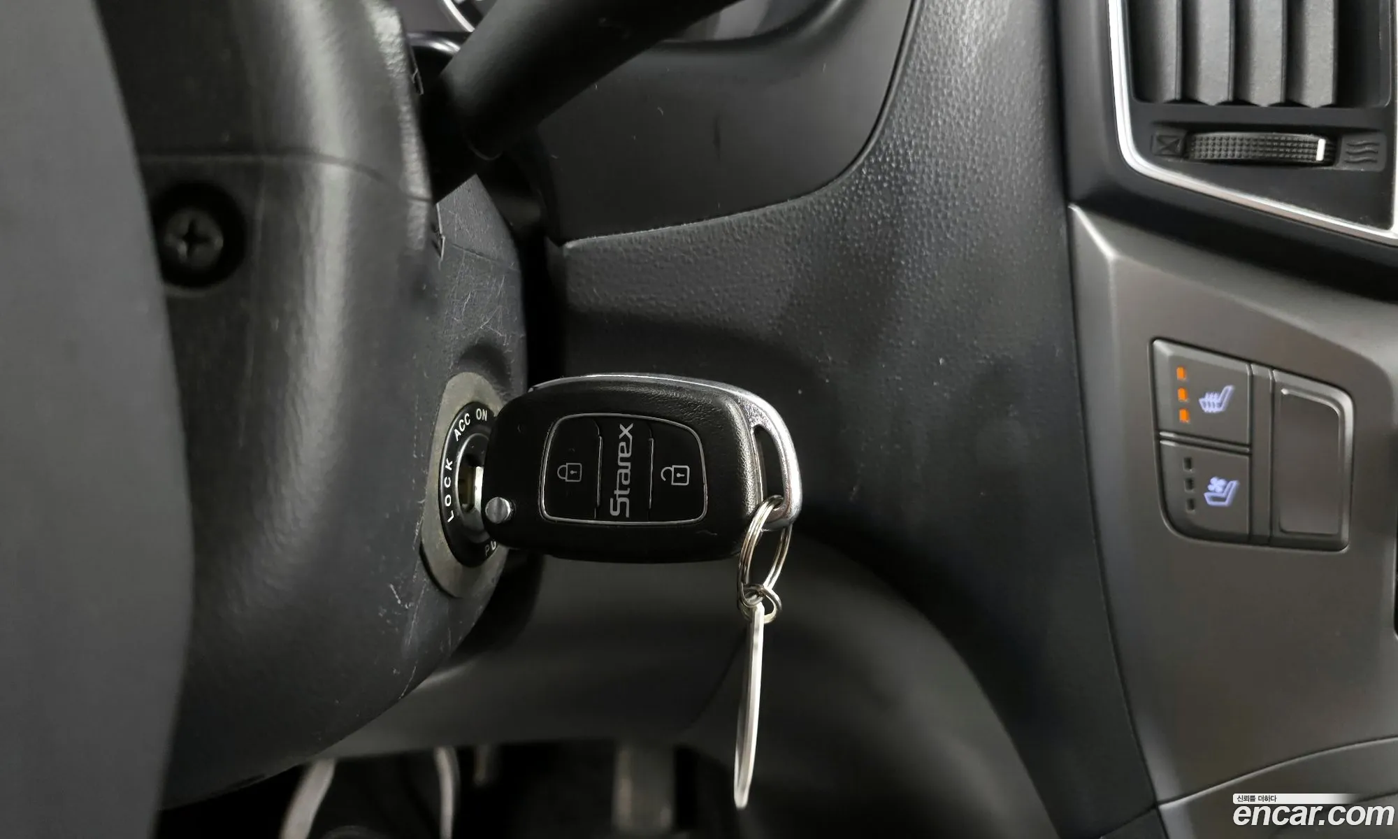 The New Grand Starex Van 3 -Seater Smart - фотография 11277243