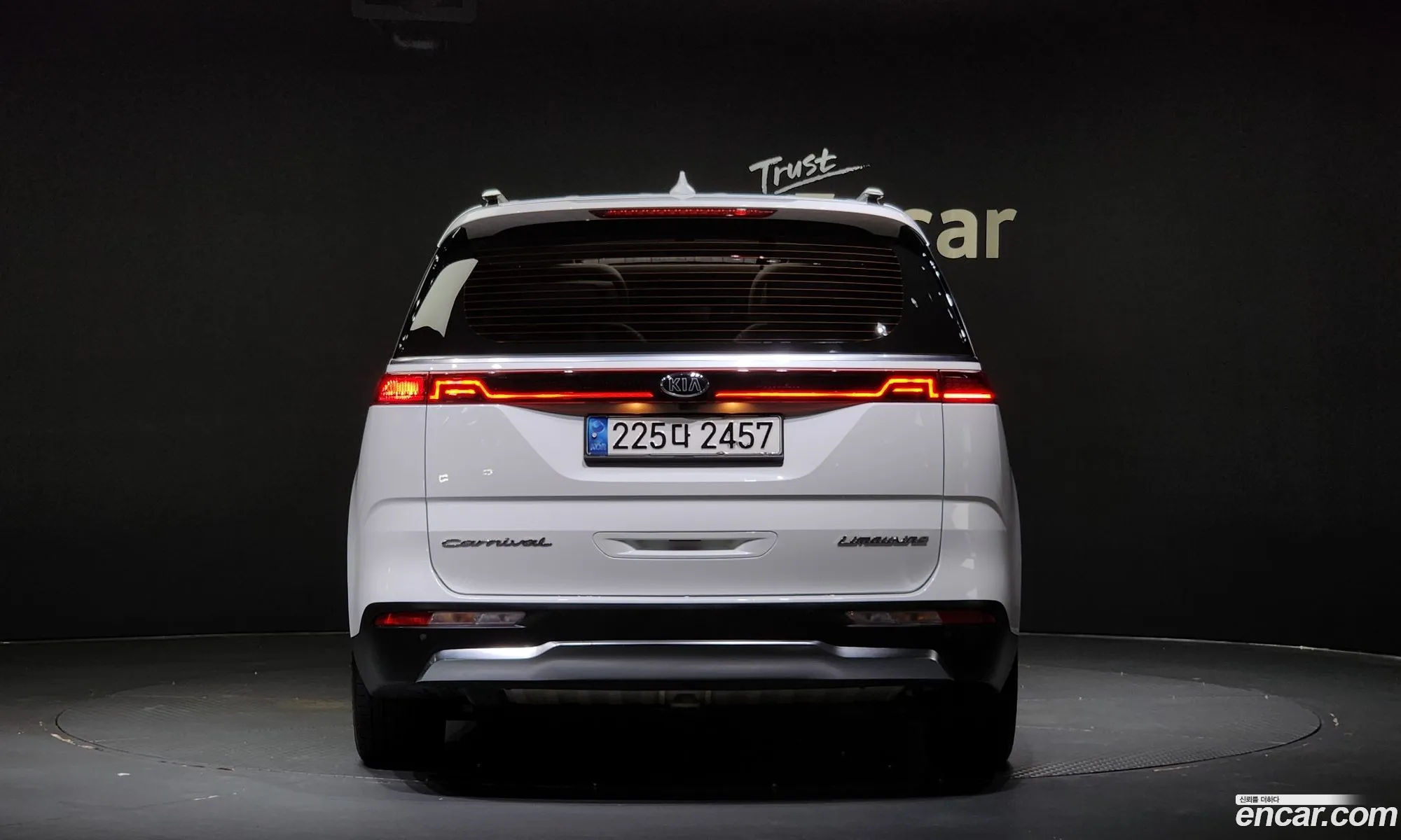 Kia Carnival 4Th Generation 7-Seater Signature - фотография 1618586