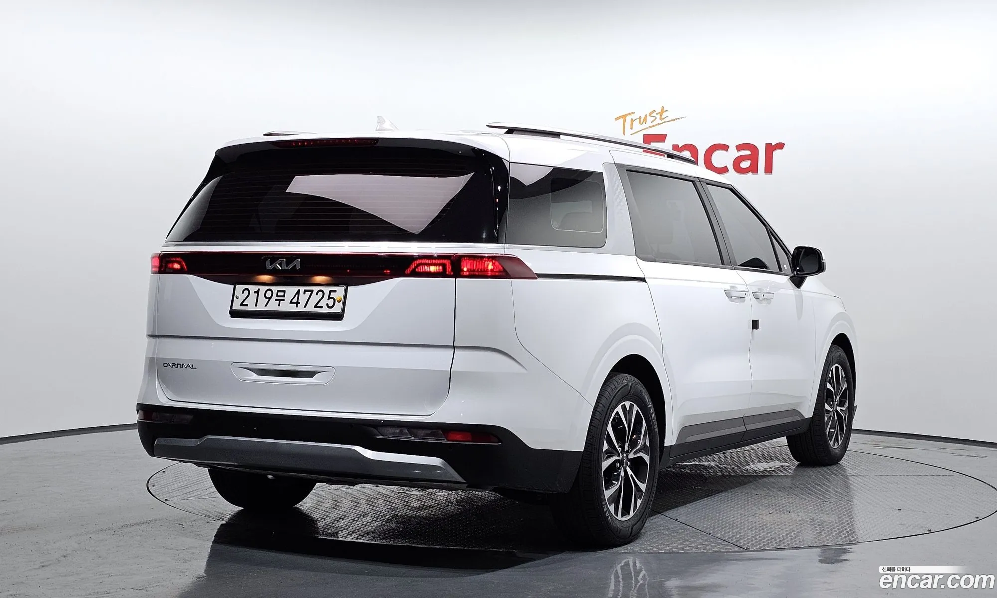 Kia Carnival 4Th Generation 9-Seater Prestige - фотография 1652589