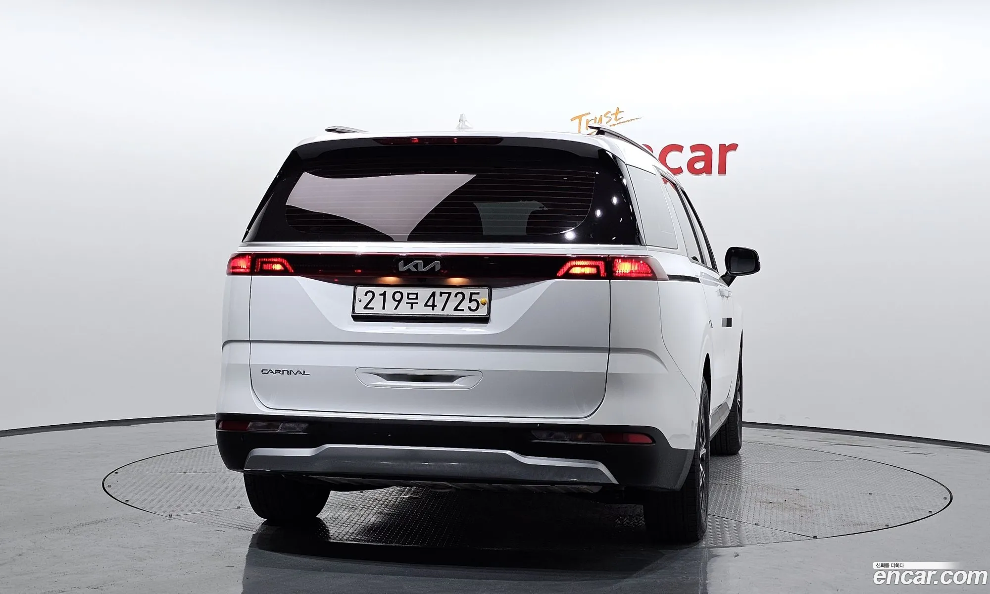 Kia Carnival 4Th Generation 9-Seater Prestige - фотография 1652591