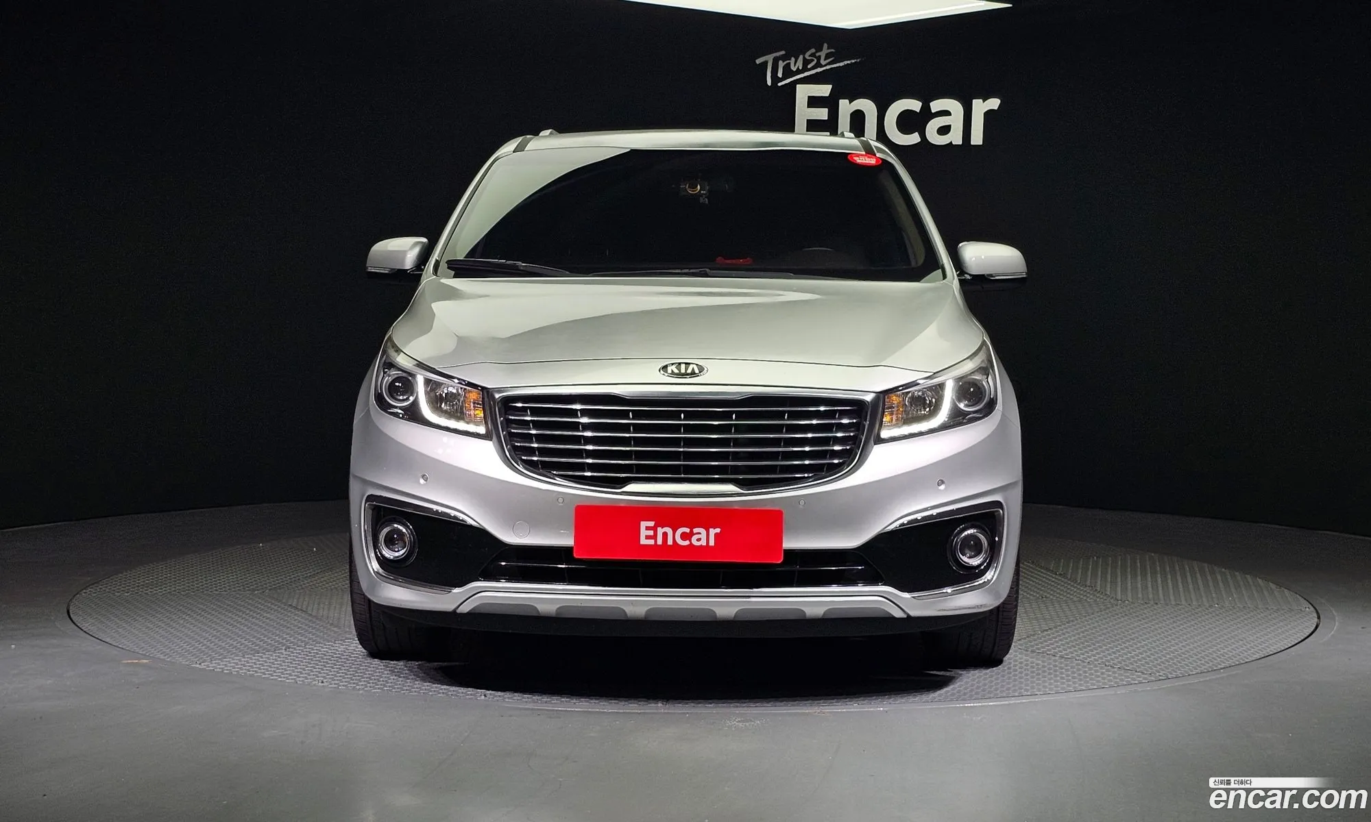 Kia All New Carnival 7-Seater Limousine Vip - фотография 1652554