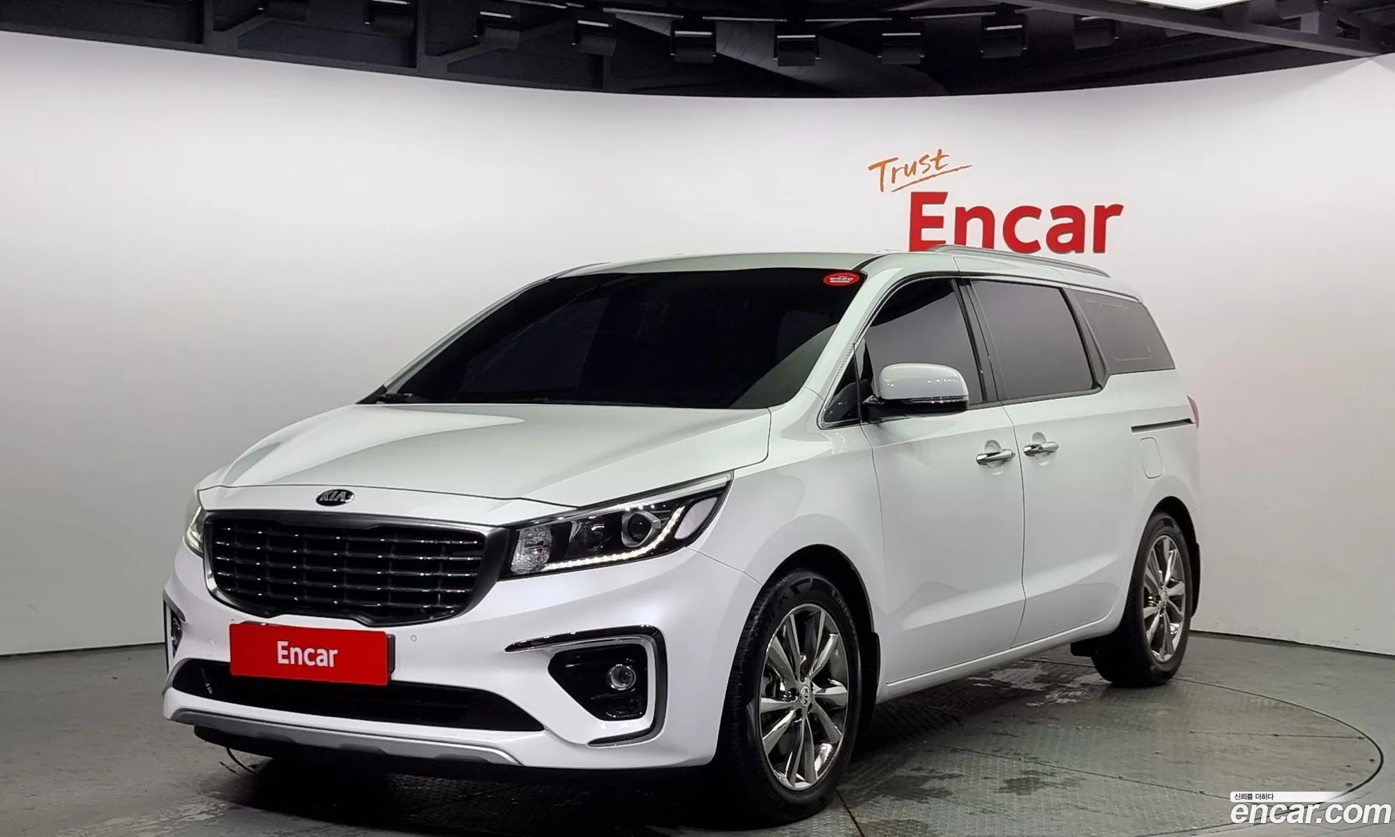 Kia The New Carnival 9-Seater Prestige - фотография 1602935
