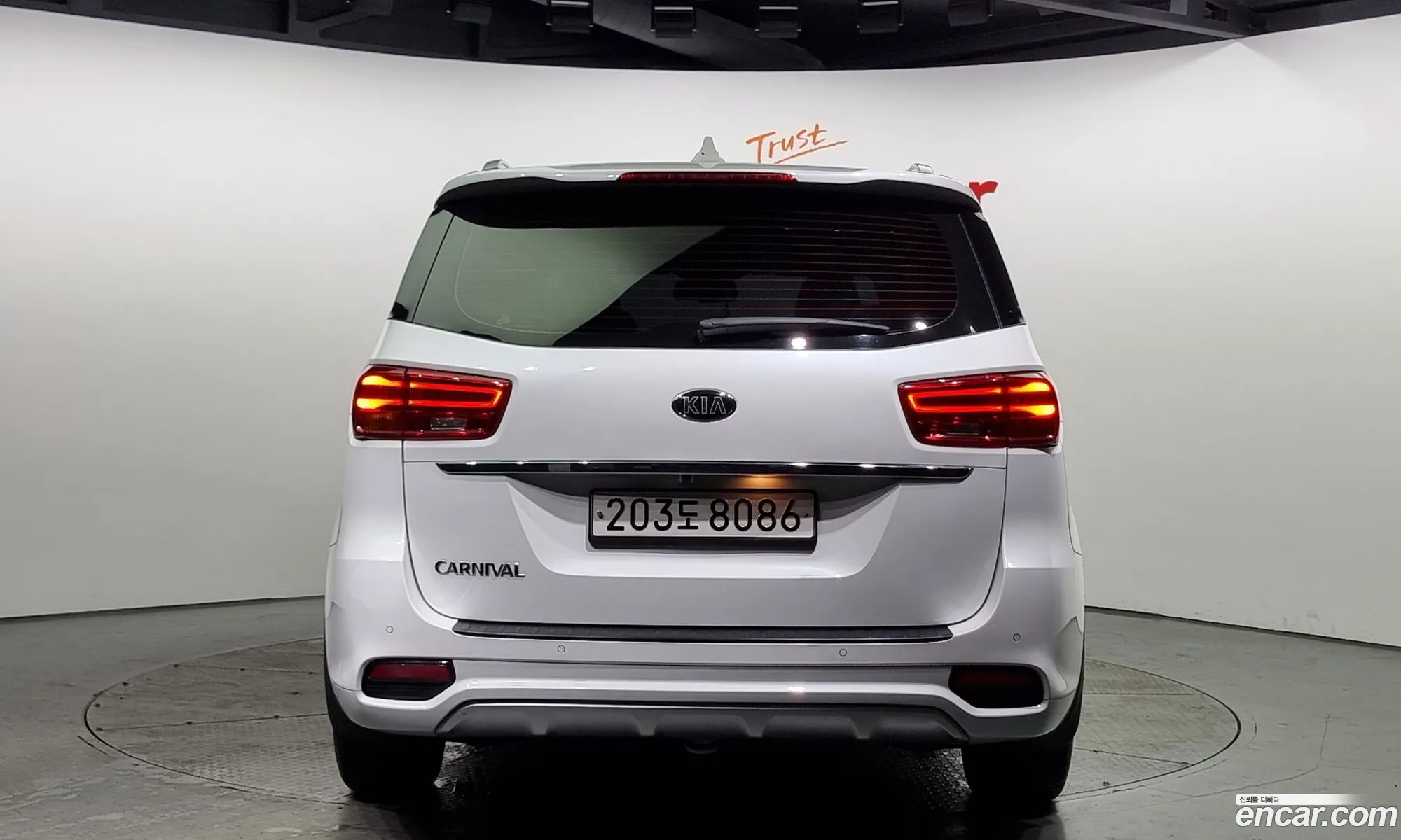 Kia The New Carnival 9-Seater Prestige - фотография 1602938