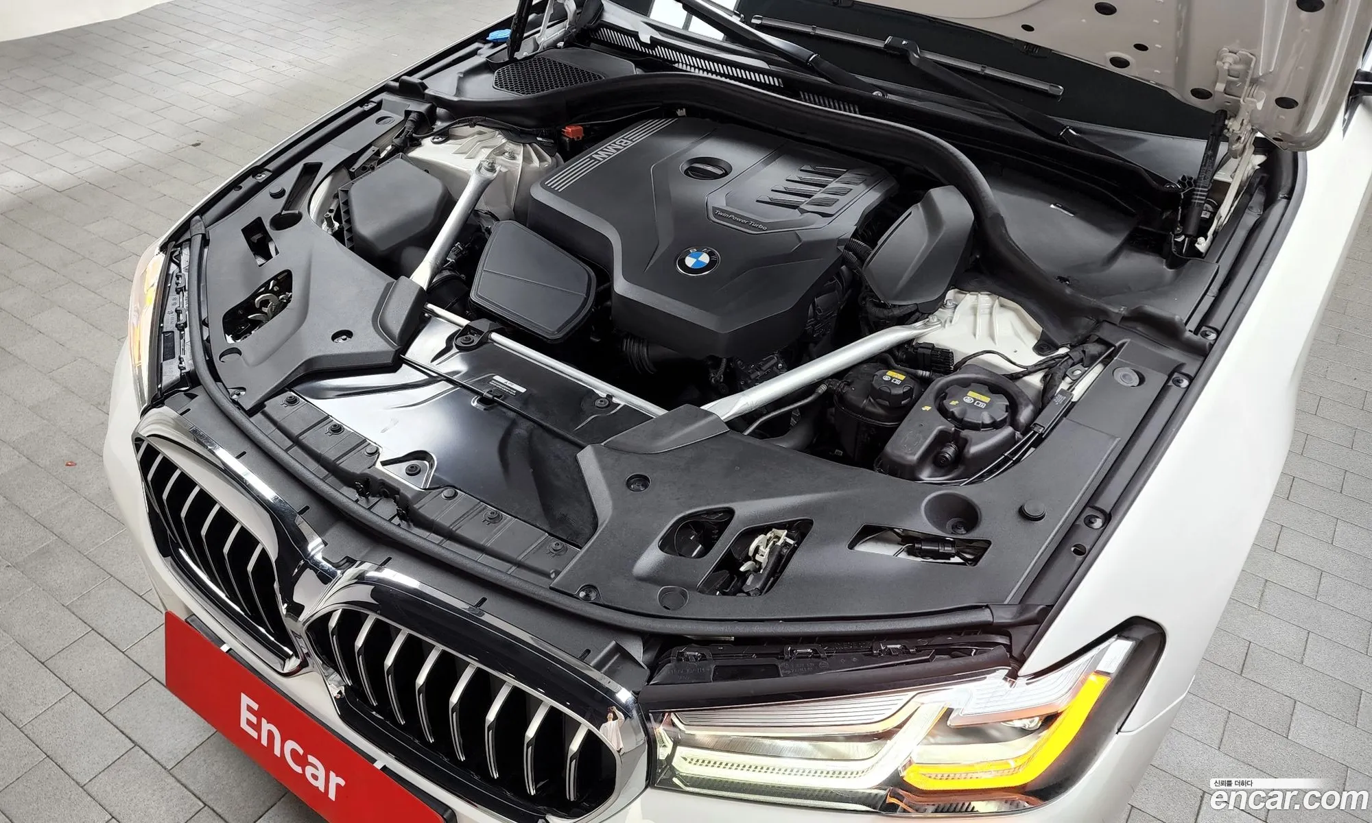 BMW 5 Series G30 520I M Sports - фотография 15280443