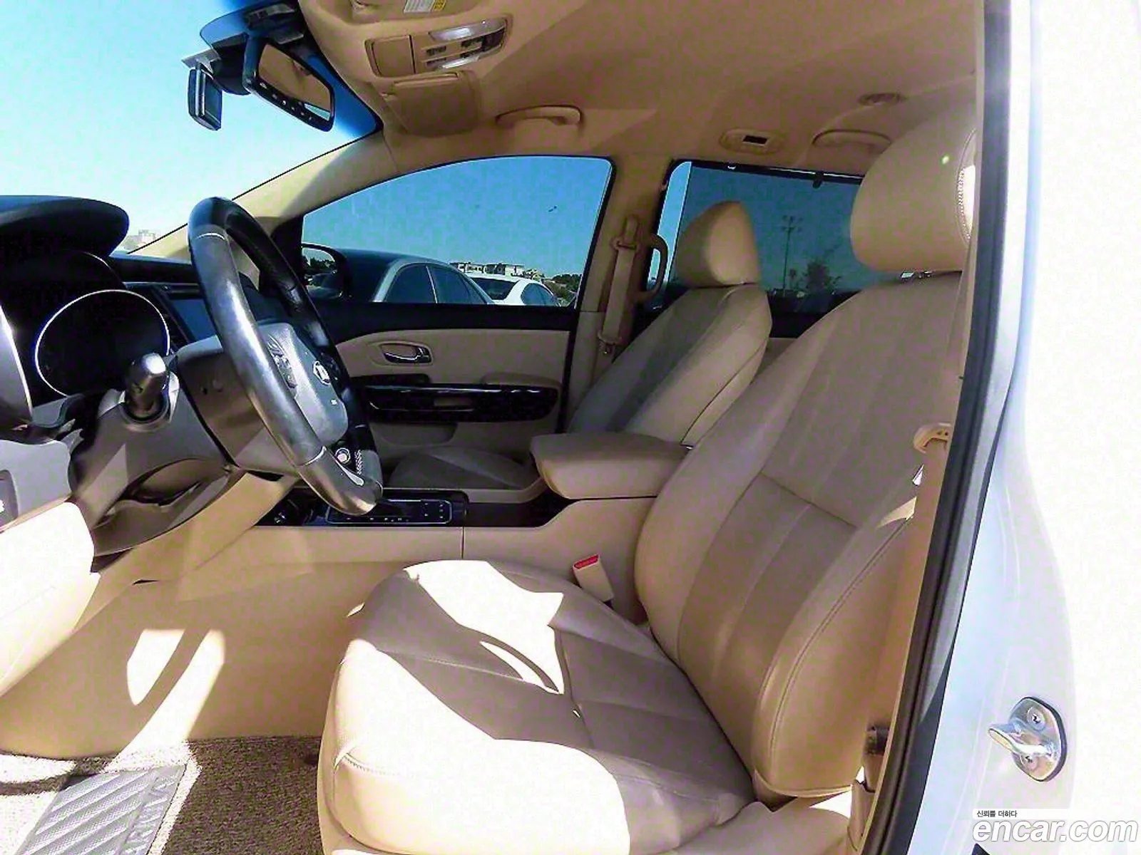 Kia All New Carnival 9-Seater Noblesse - фотография 1591040