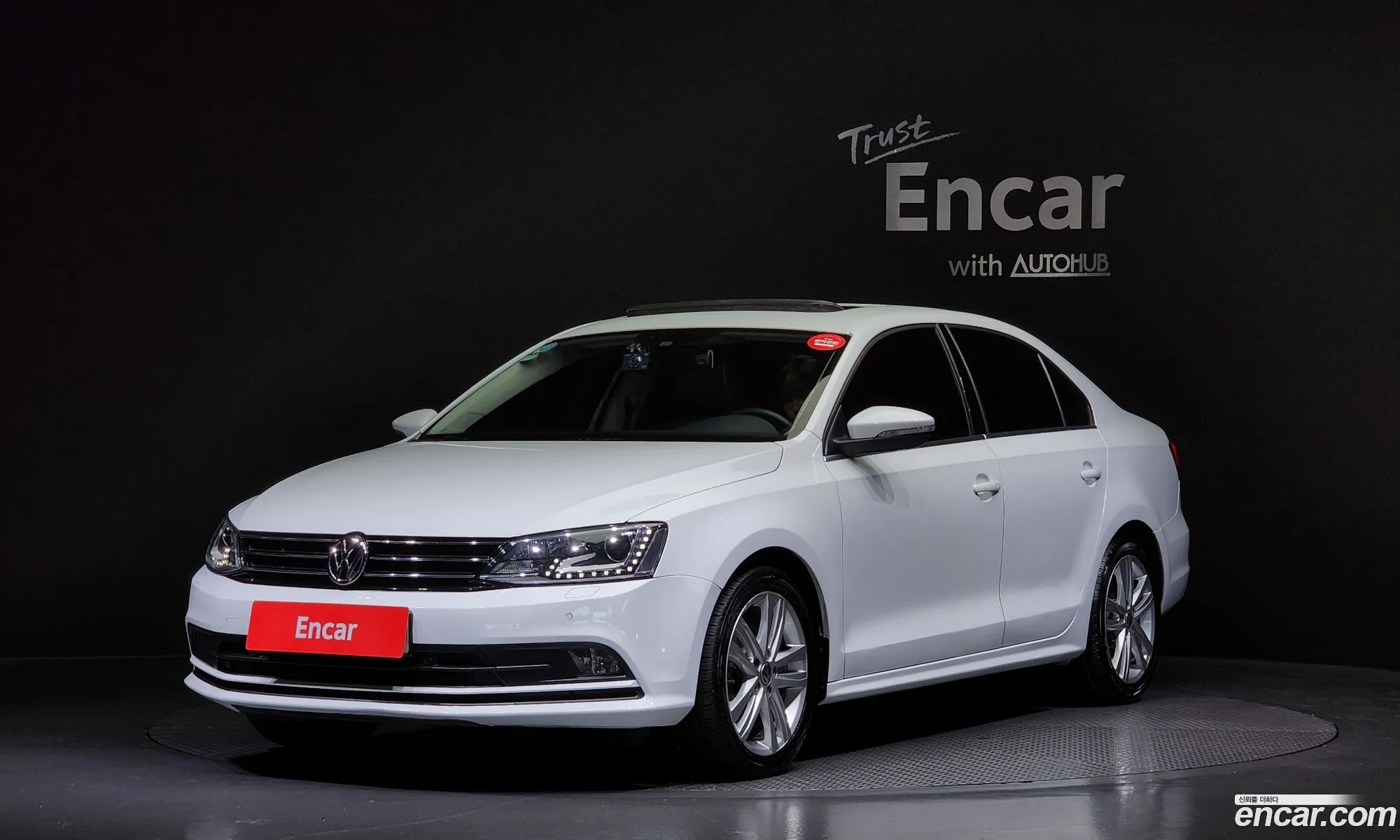 Volkswagen New Jetta 20 Tdi Bluemotion Premium 6Th Generation - фотография 12133241