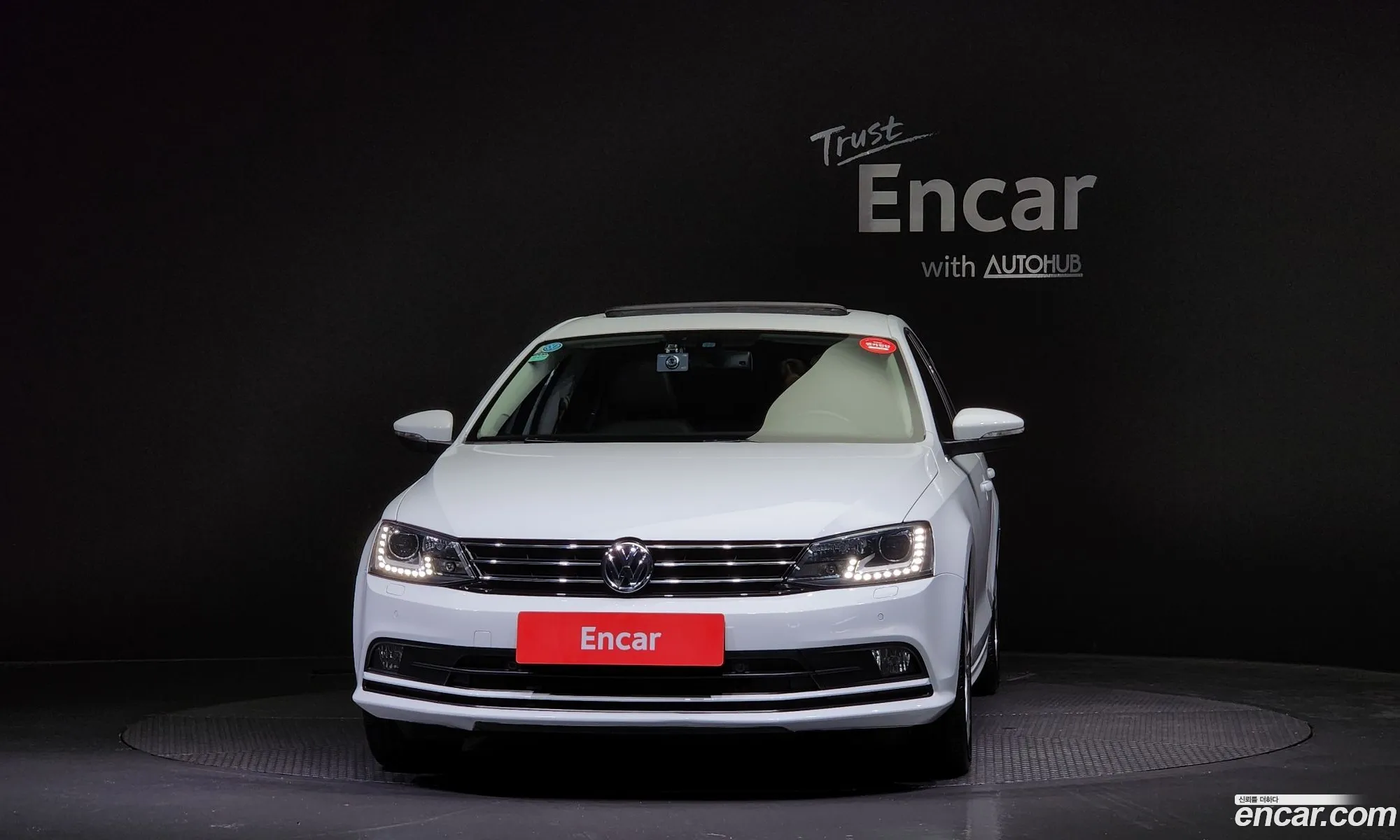 Volkswagen New Jetta 20 Tdi Bluemotion Premium 6Th Generation - фотография 12133243