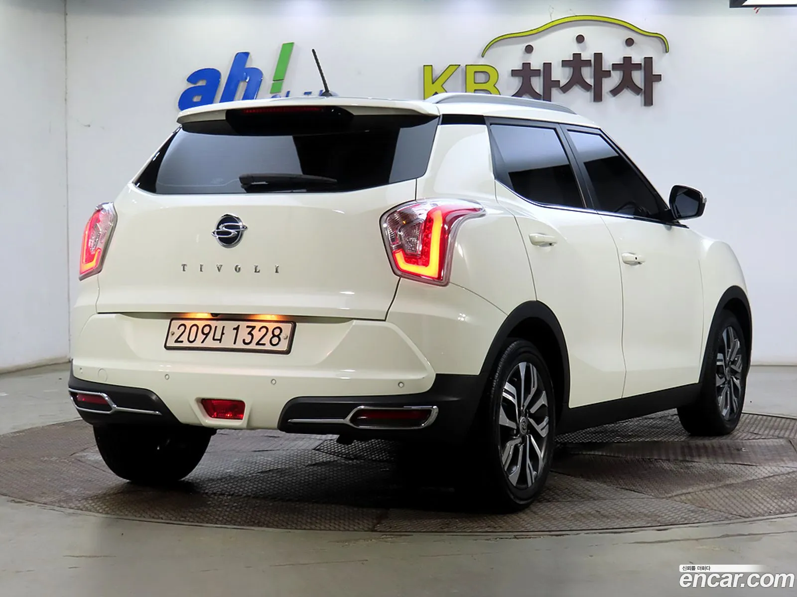 Kg Mobility Ssangyong Tivoli Armor Diesel Vx 2Wd - фотография 7643332
