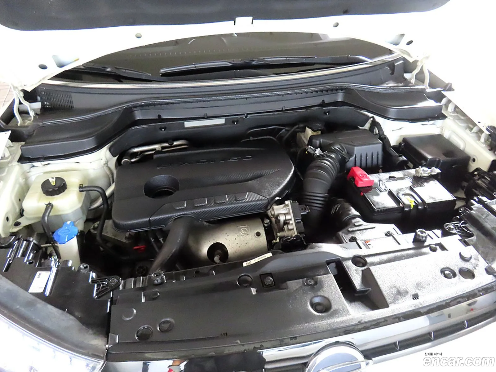 Kg Mobility Ssangyong Tivoli Armor Diesel Vx 2Wd - фотография 7643336