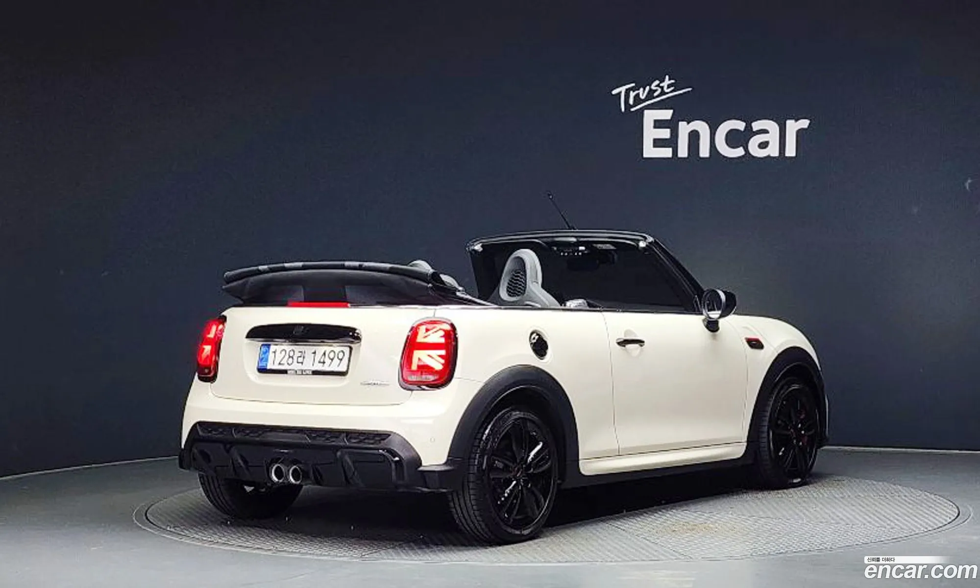 Mini Cooper S Convertible Jcw 3Rd Generation - фотография 8071264
