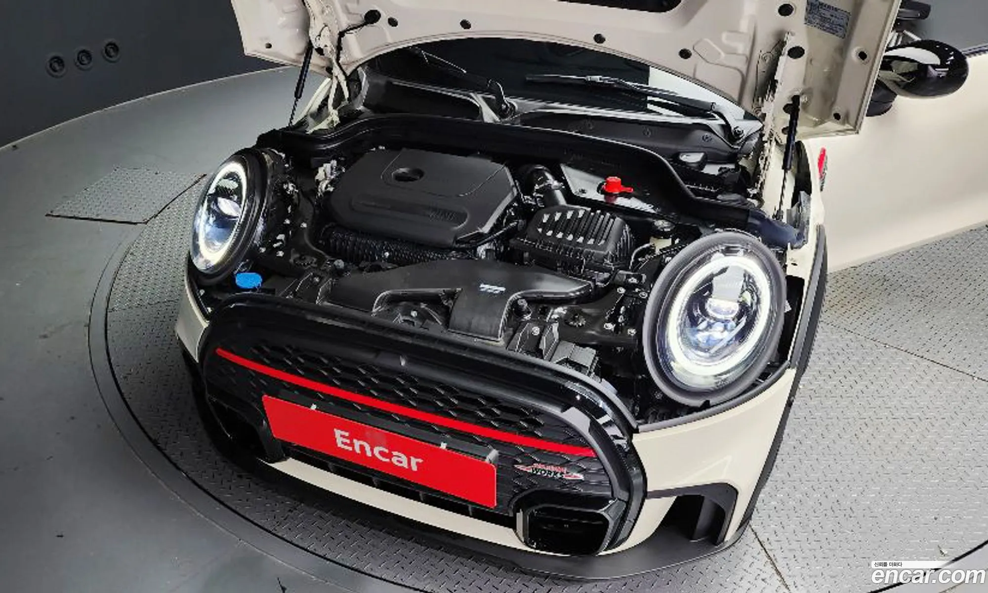 Mini Cooper S Convertible Jcw 3Rd Generation - фотография 8071268