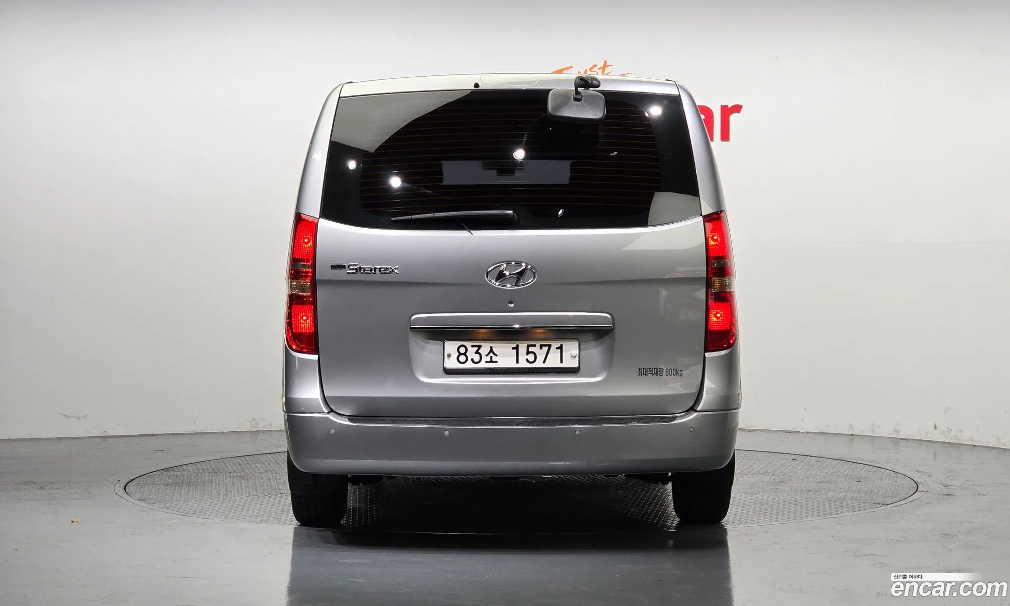Hyundai Grand Starex 5-Seater Van Cvx Luxury - фотография 1880959