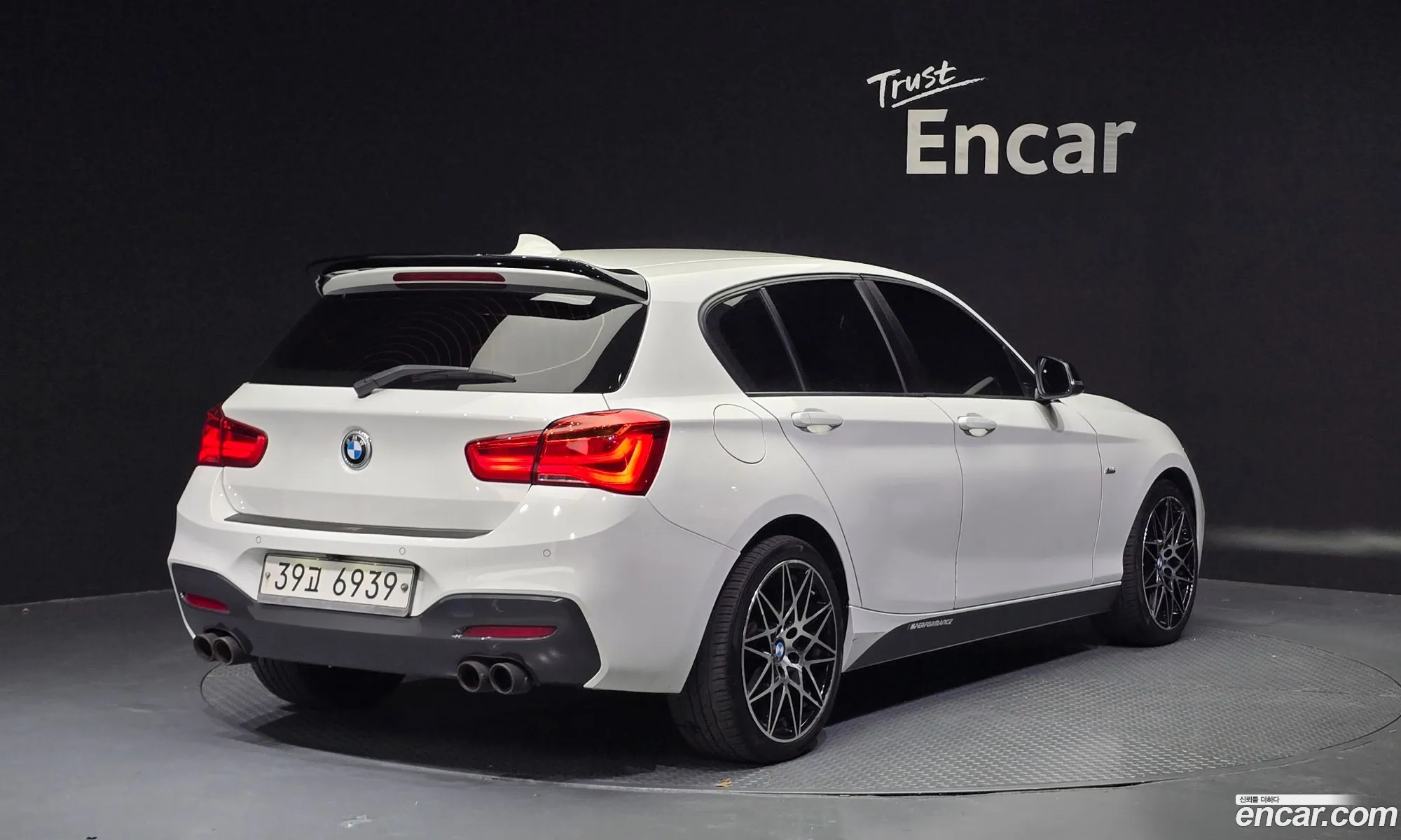 BMW 1 Series F20 118D Sports 5-Door - фотография 15297010