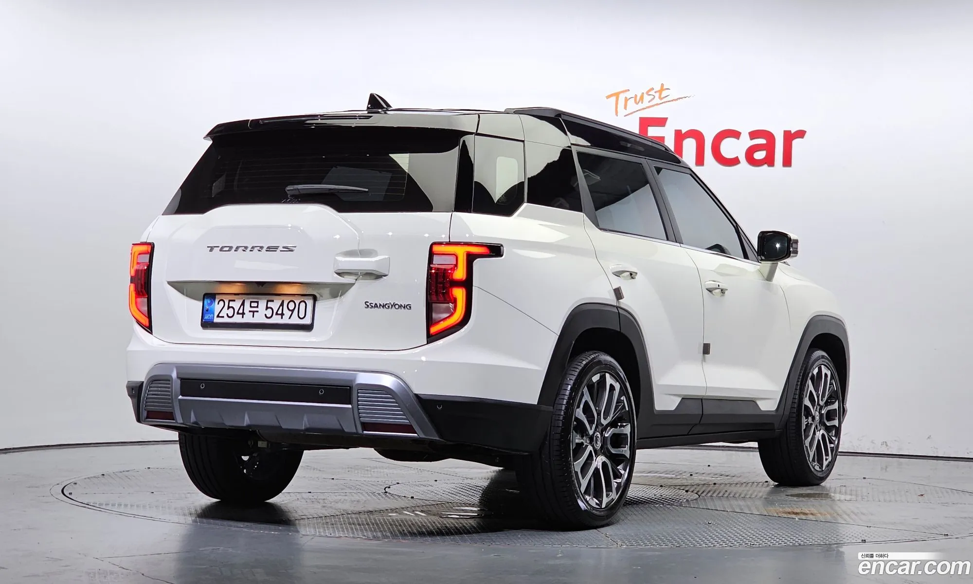 Kg Mobility Ssangyong Torres Gasoline 15 2Wd T7 - фотография 7716312