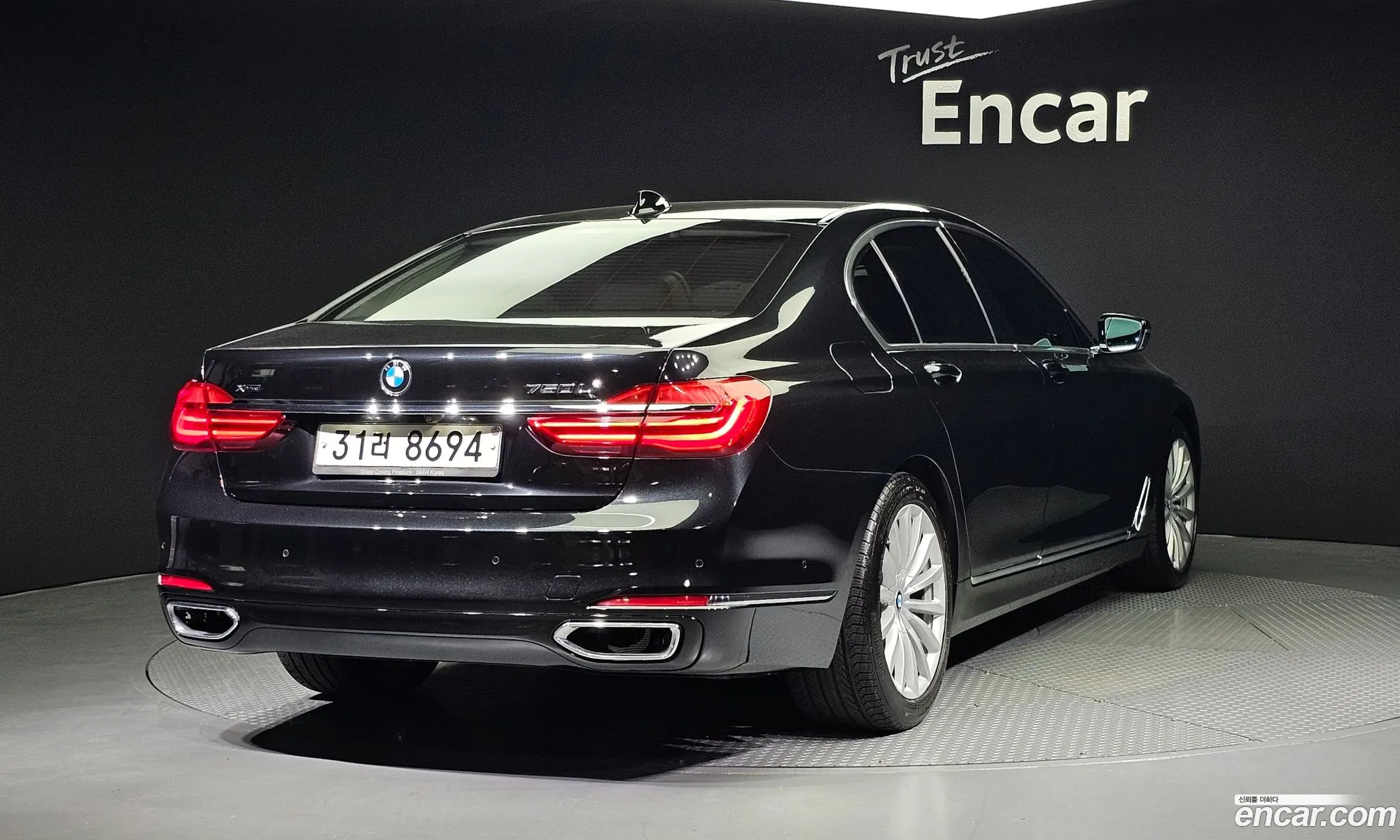 BMW 7 Series G11 730D xDrive - фотография 15296937
