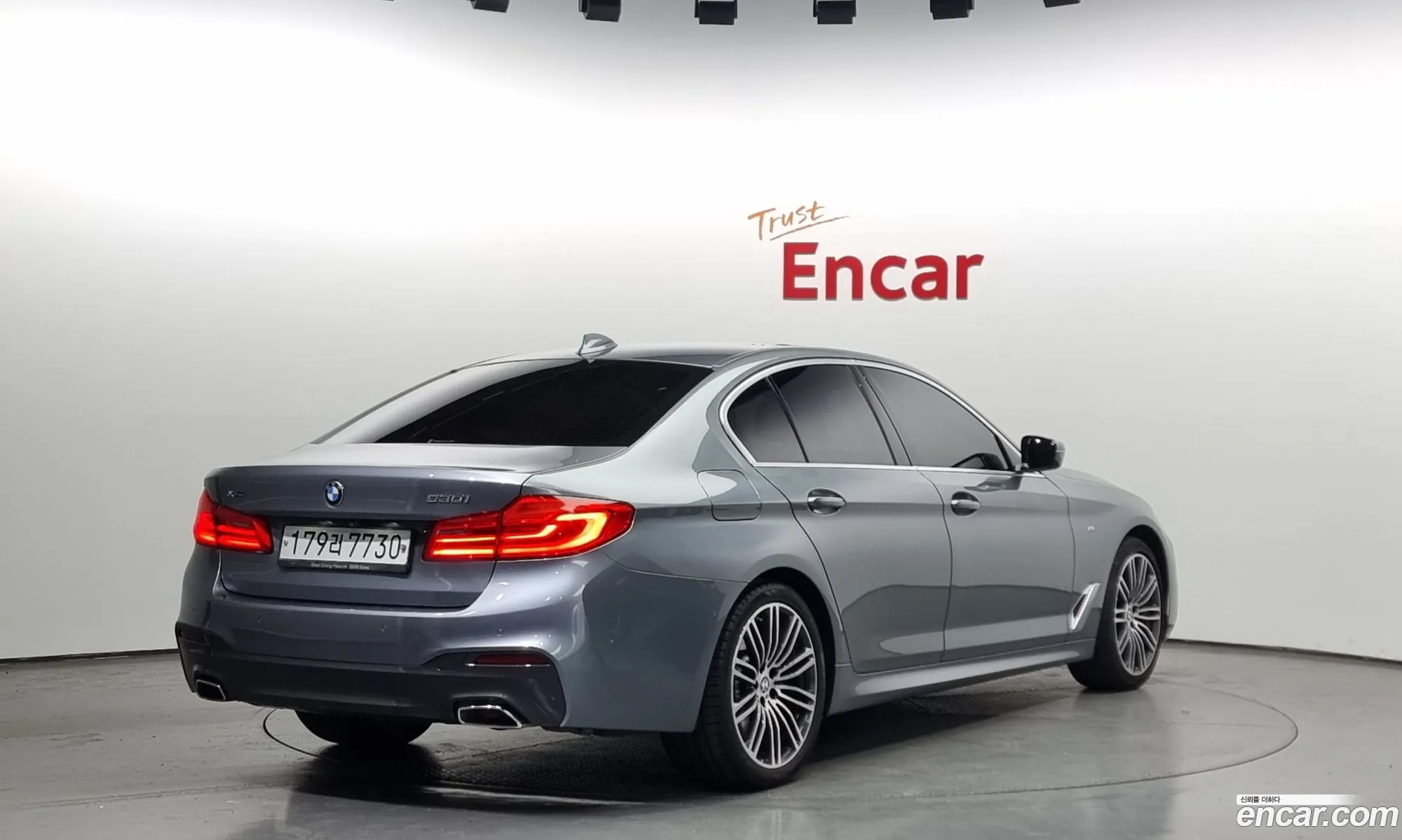 BMW 5 Series G30 530I xDrive M Sport Plus - фотография 15311325