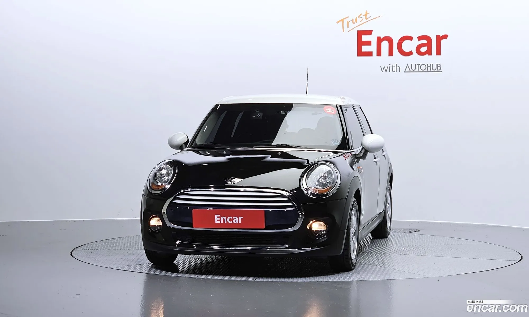 Mini Cooper D 5-Door Basic Model 3Rd Generation - фотография 256184