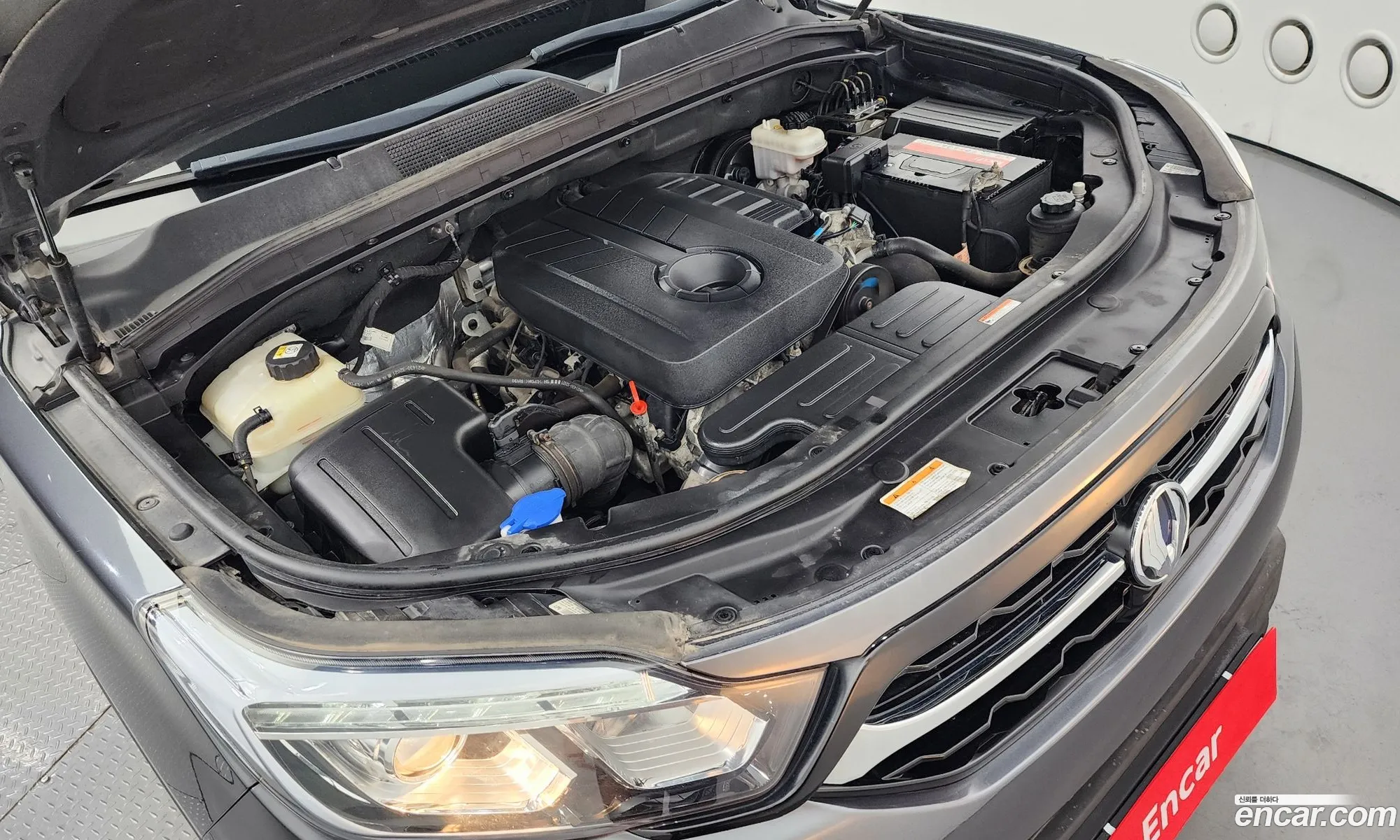 Kg Mobility Ssangyong Rexton Sports Diesel 22 4Wd Prestige - фотография 7643373