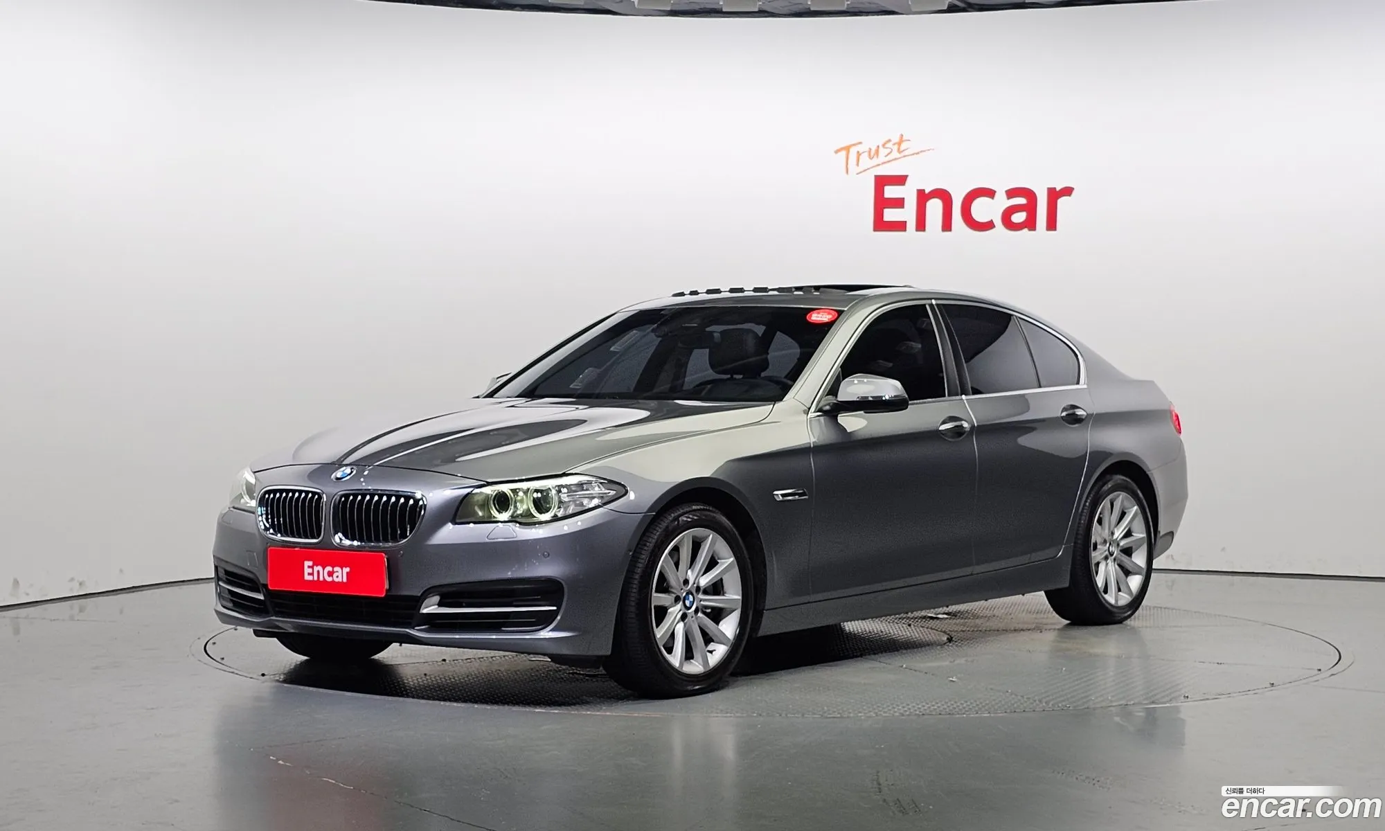 BMW 5 Series F10 528I - фотография 15311312