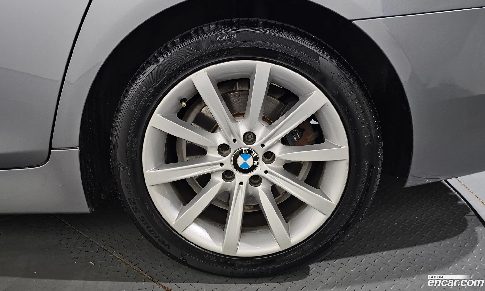 BMW 5 Series F10 528I - фотография 15311316