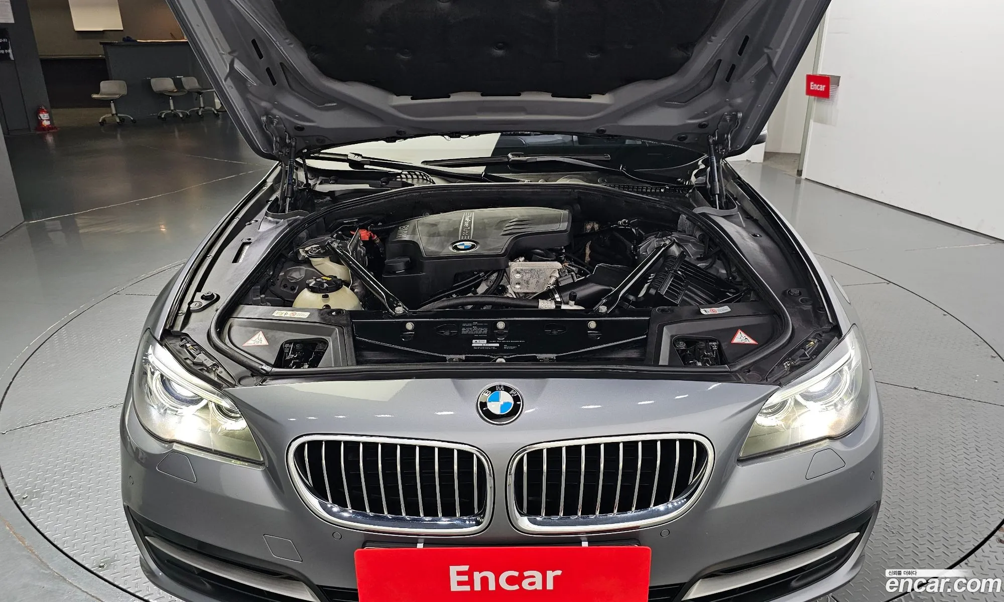 BMW 5 Series F10 528I - фотография 15311317