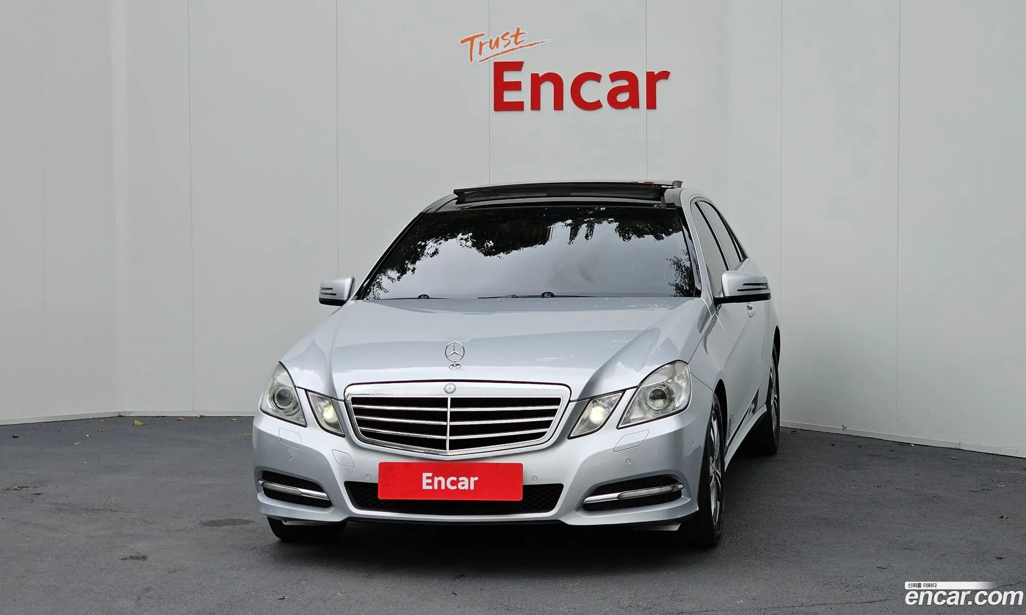 Mercedes E-Class W212 E300 Avantgarde - фотография 12522452