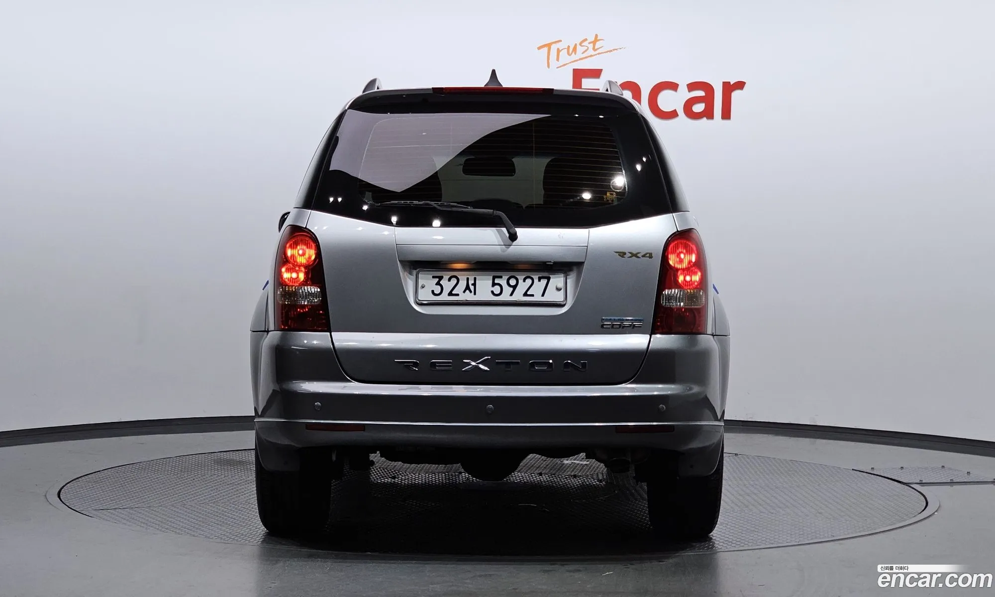 Kg Mobility Ssangyong Super Rexton 2Wd Rx4 Top-Of-The-Line Model - фотография 7761401