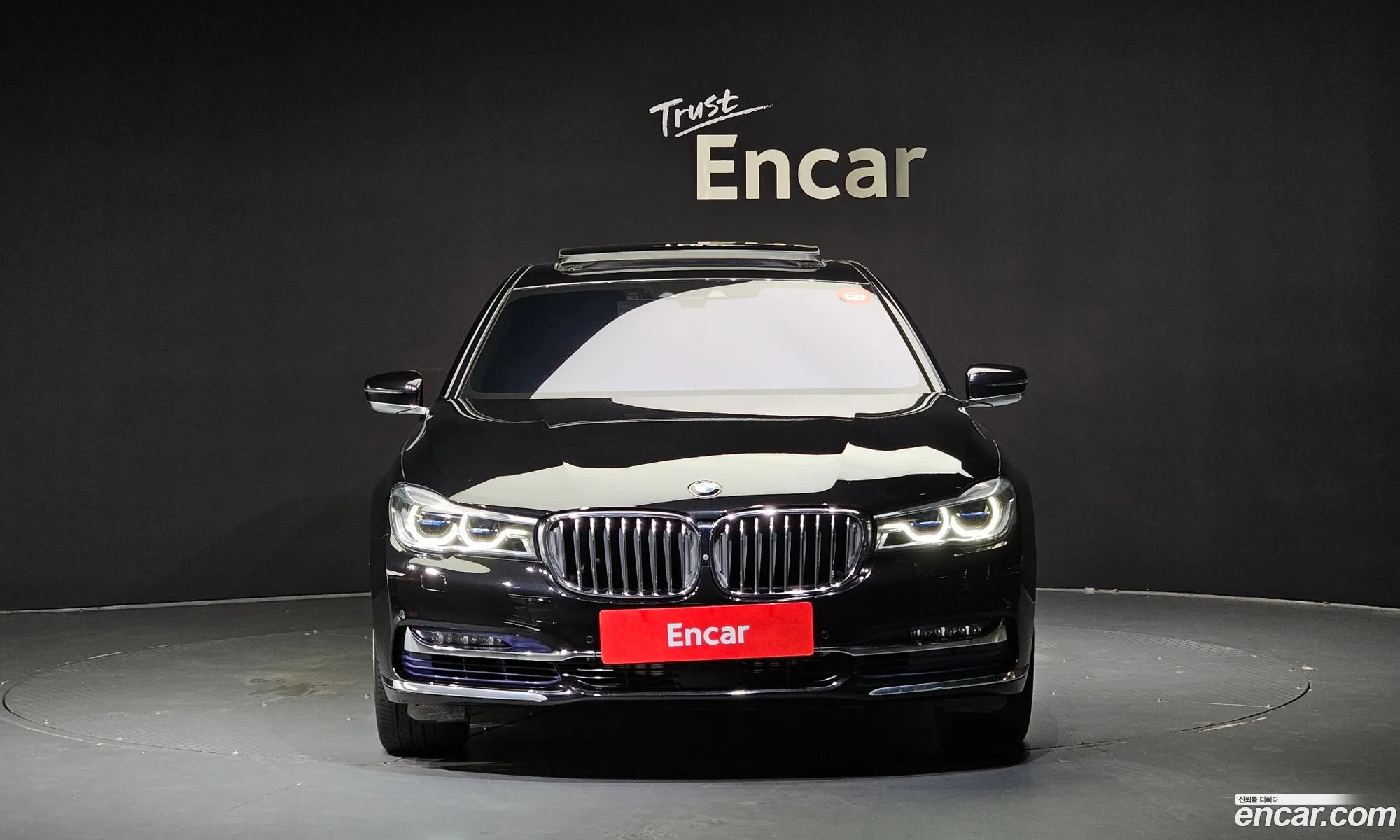 BMW 7 Series G11 750Li xDrive - фотография 14904226