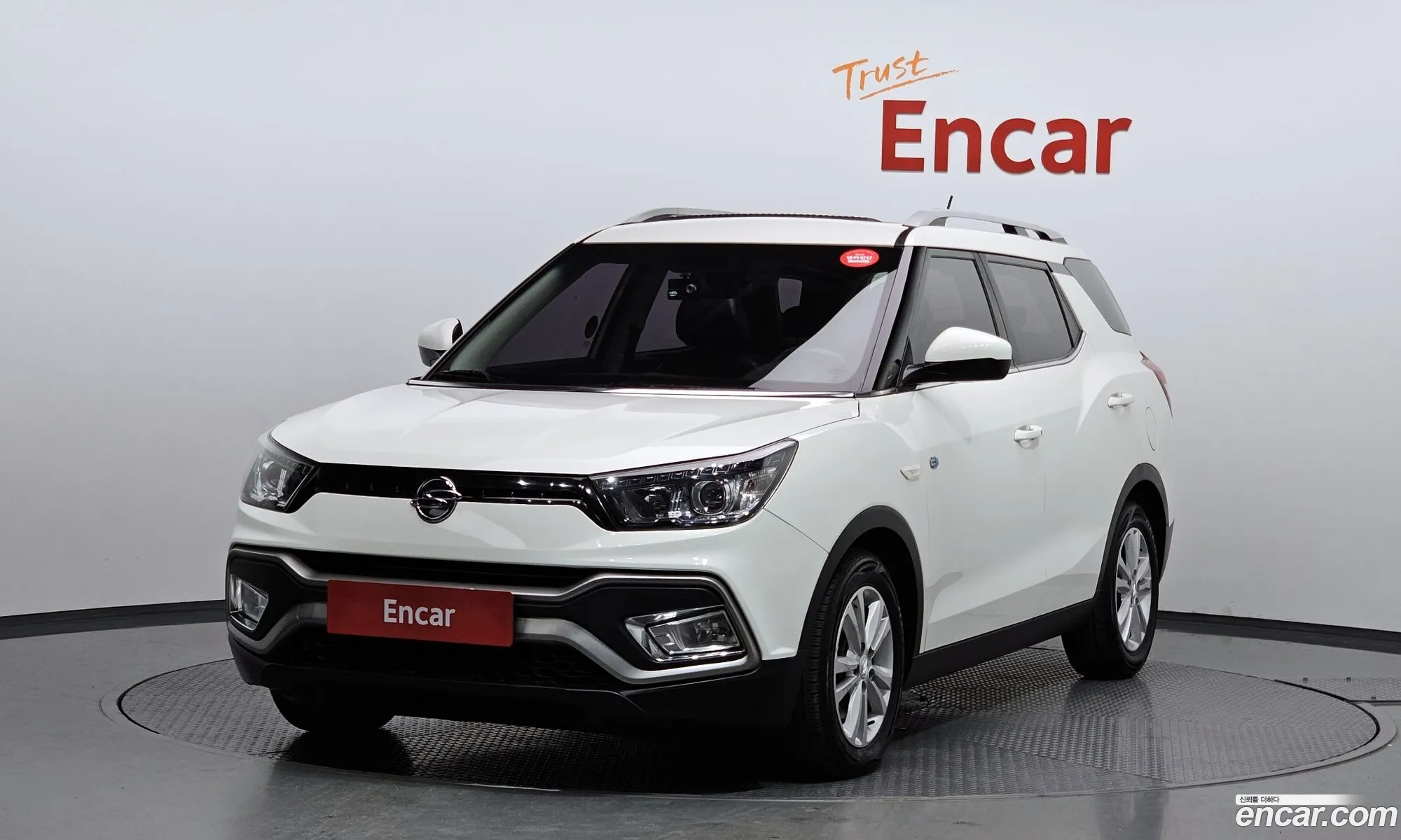 Kg Mobility Ssangyong Tivoli Air Diesel Ax 2Wd - фотография 7567671