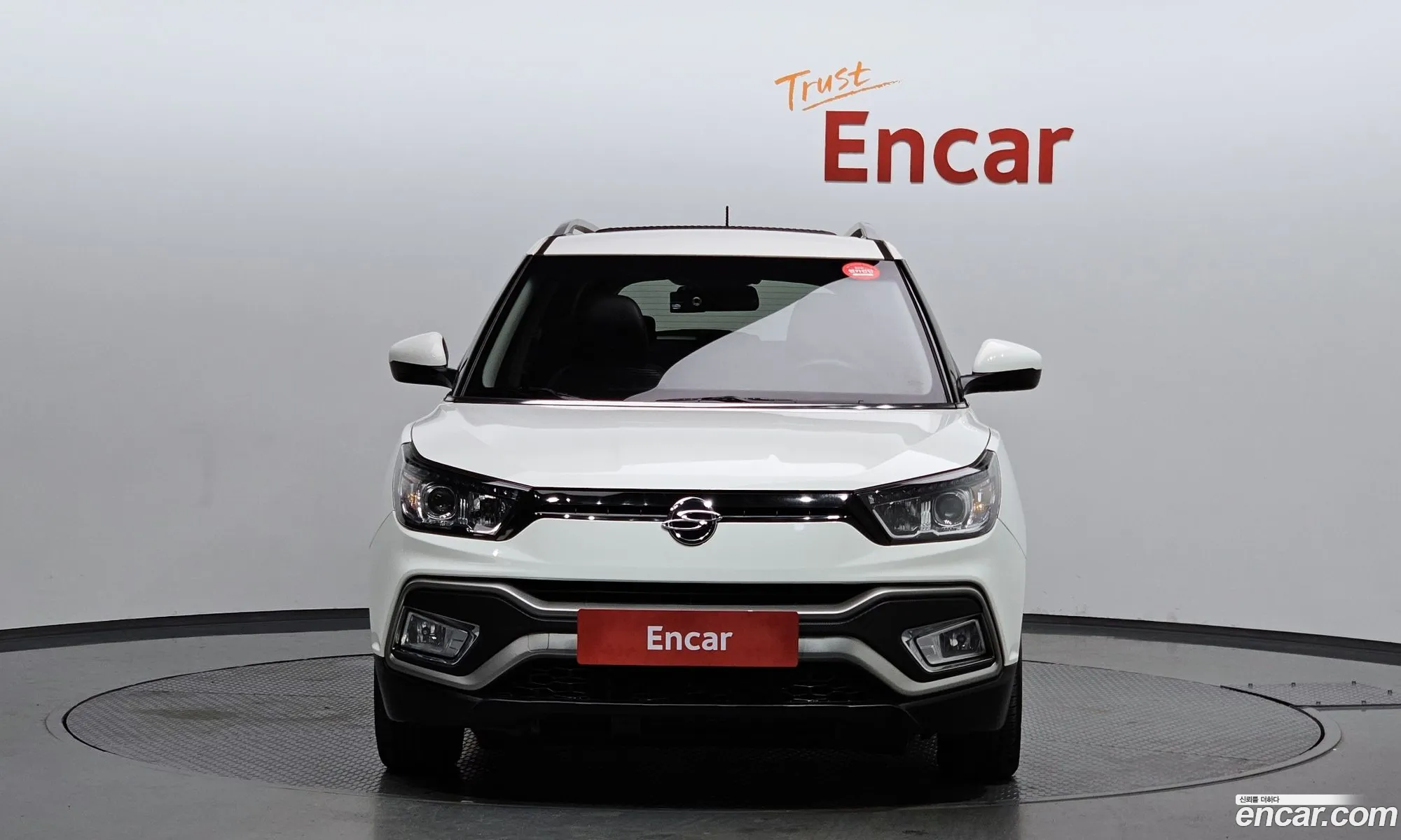 Kg Mobility Ssangyong Tivoli Air Diesel Ax 2Wd - фотография 7567673
