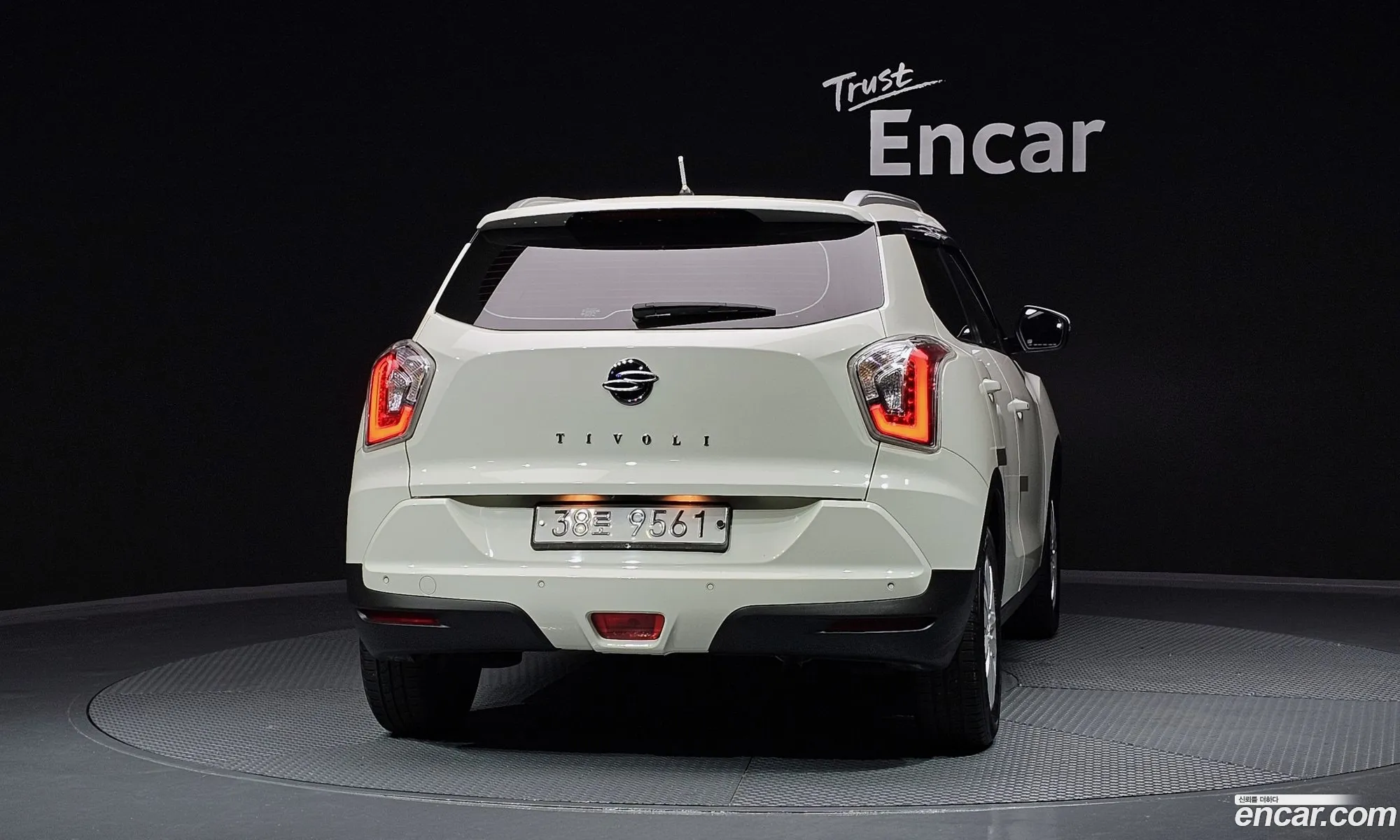 Kg Mobility Ssangyong Tivoli Vx 2Wd - фотография 7761486