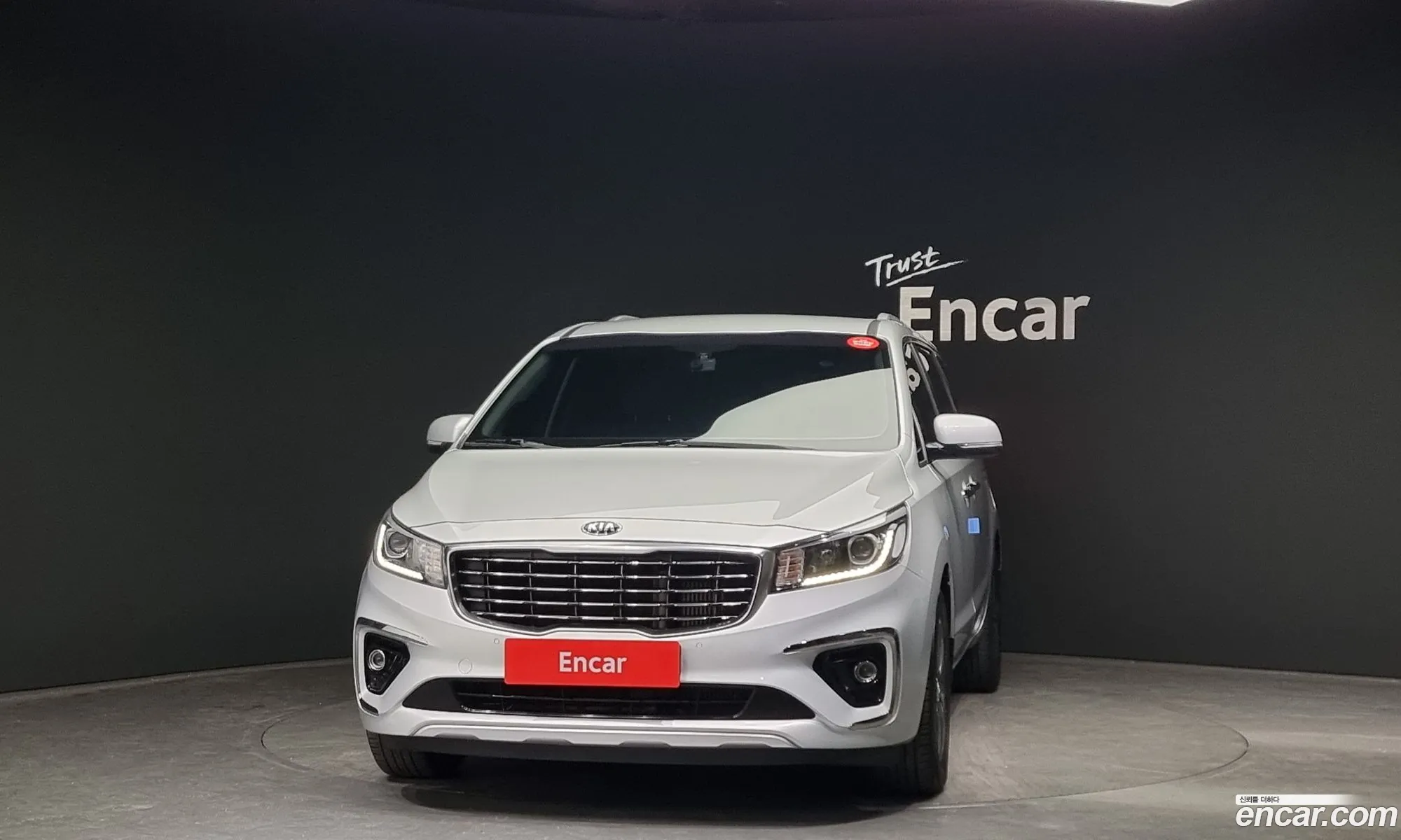 Kia The New Carnival 9-Seater Luxury - фотография 1619952