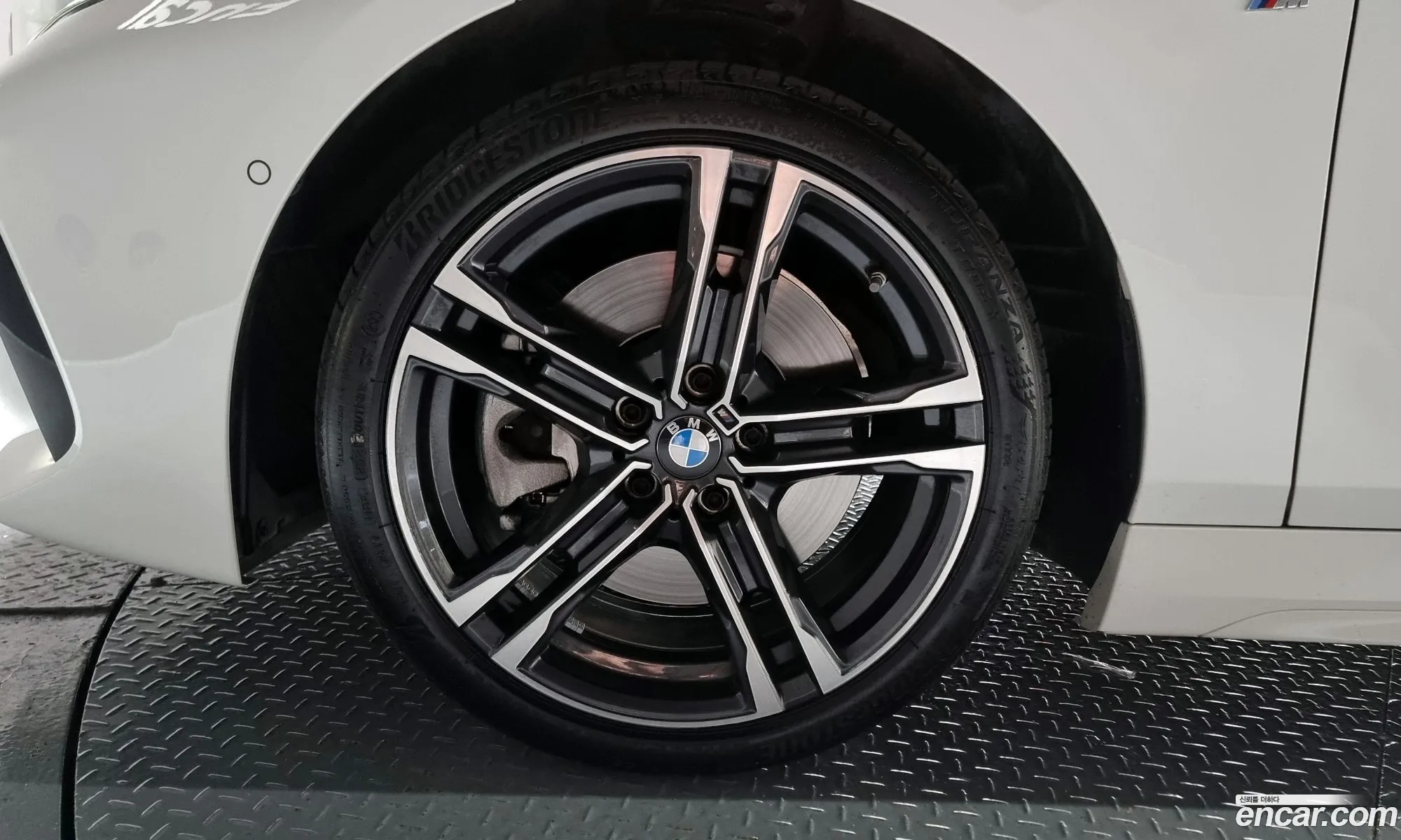 BMW 1 Series F40 120I M Sports - фотография 15412295