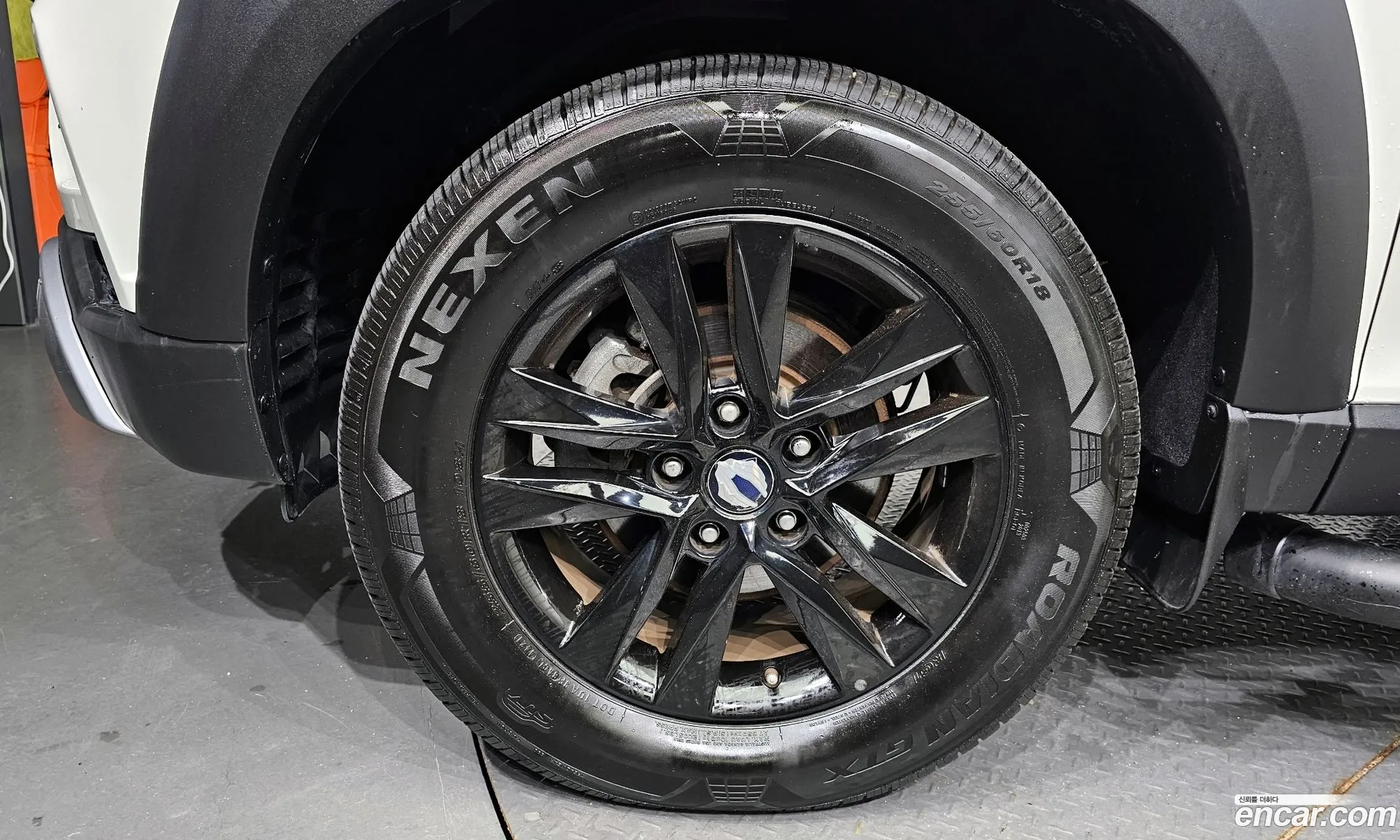 Kg Mobility Ssangyong Rexton Sports Khan Diesel 22 4Wd Dynamic Edition 5 Links - фотография 7995357