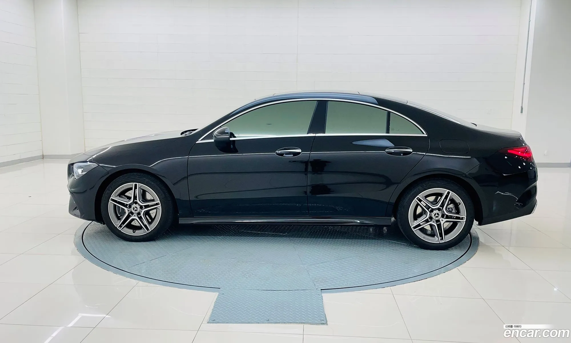 Benz Cla-Class C118 Cla250 4Matic - фотография 12522536