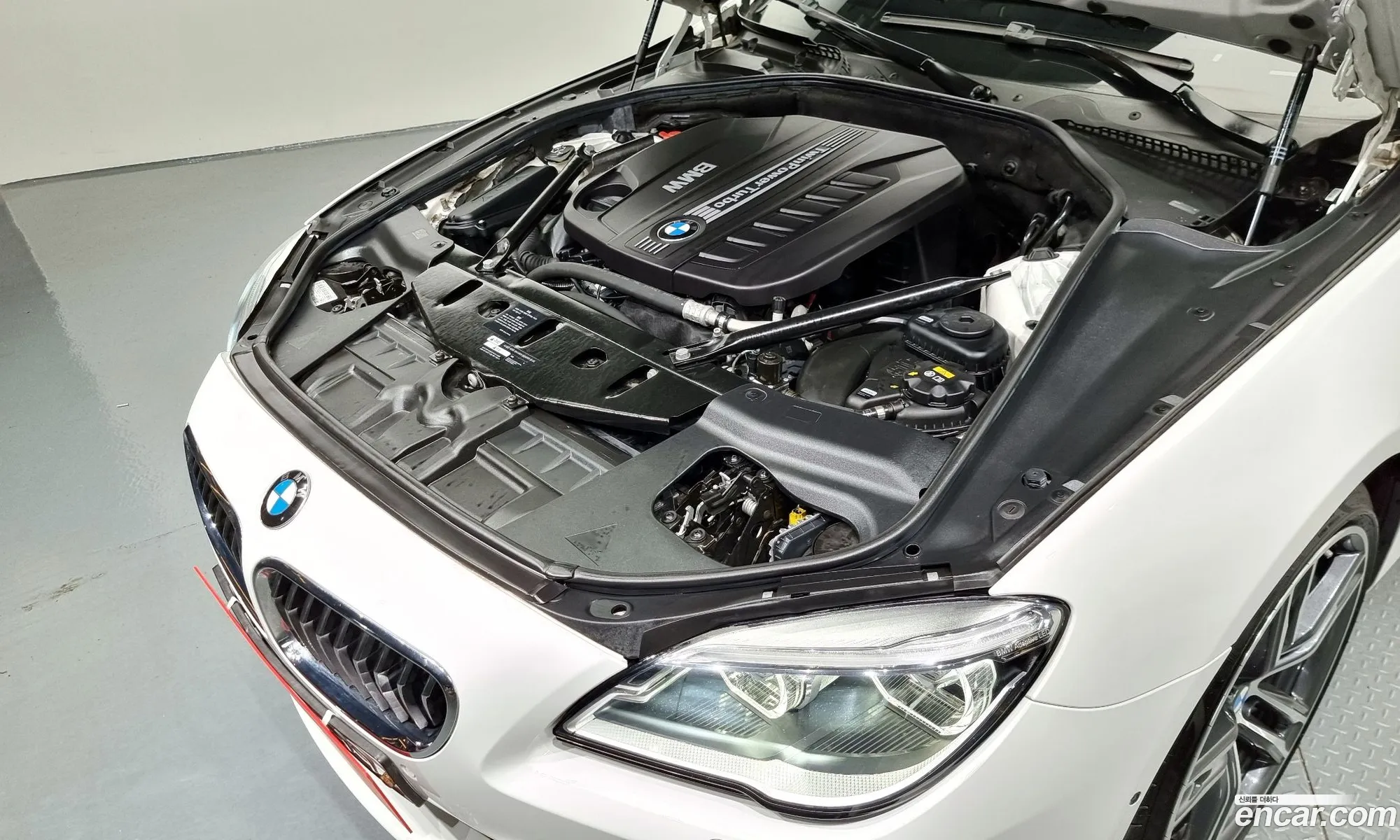 BMW 6 Series F12 640D xDrive M Sports Gran Coupe - фотография 15412223