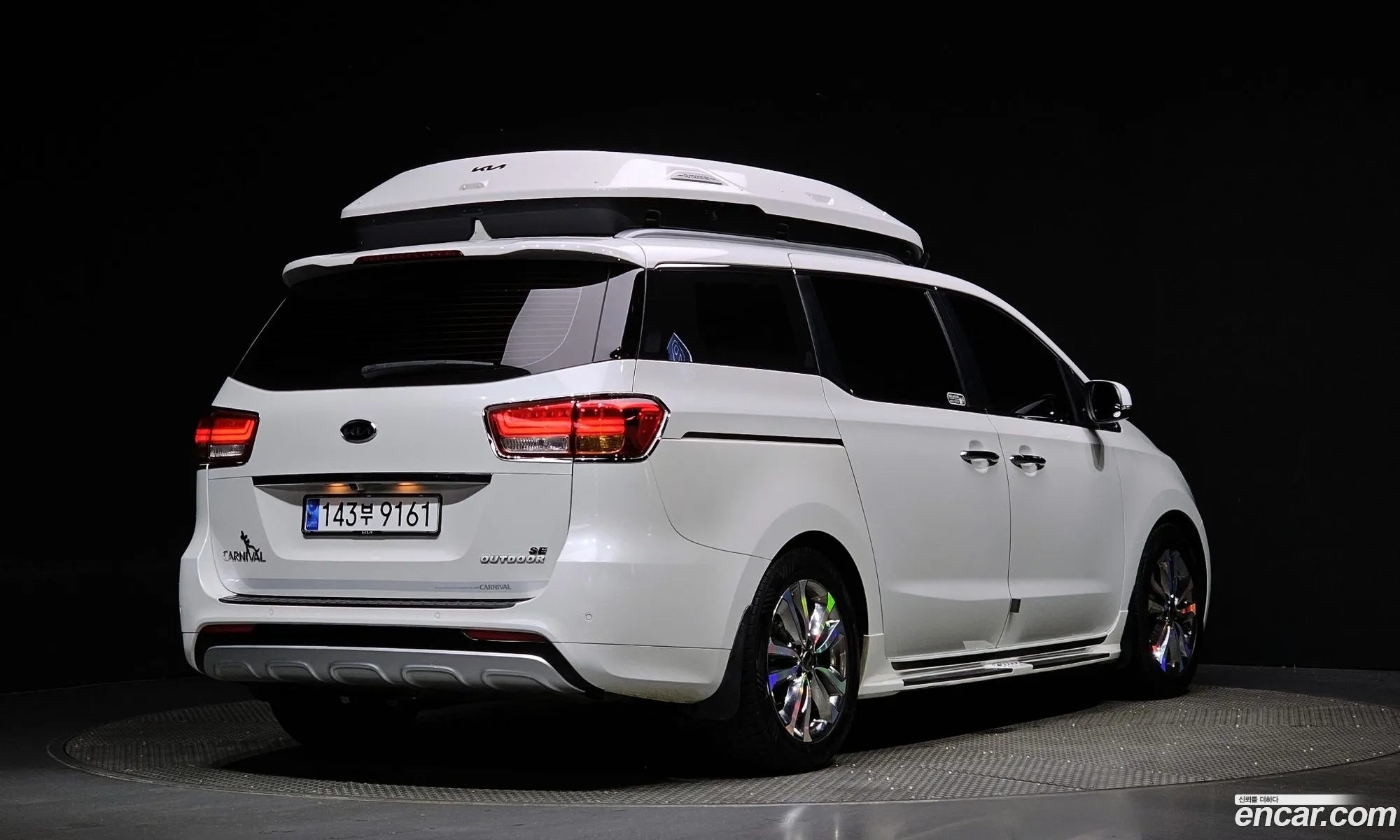 Kia All New Carnival 9-Seater Outdoor Prestige - фотография 1631655