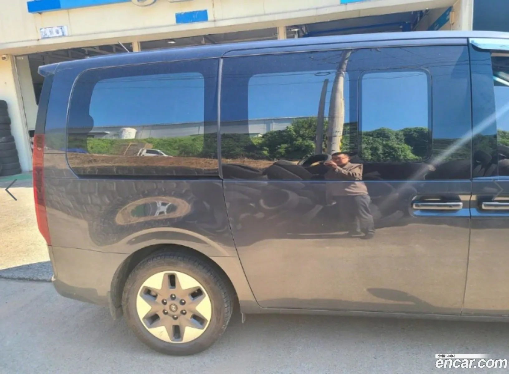Hyundai Staria 4Wd Tourer 9-Seater Modern - фотография 12503369