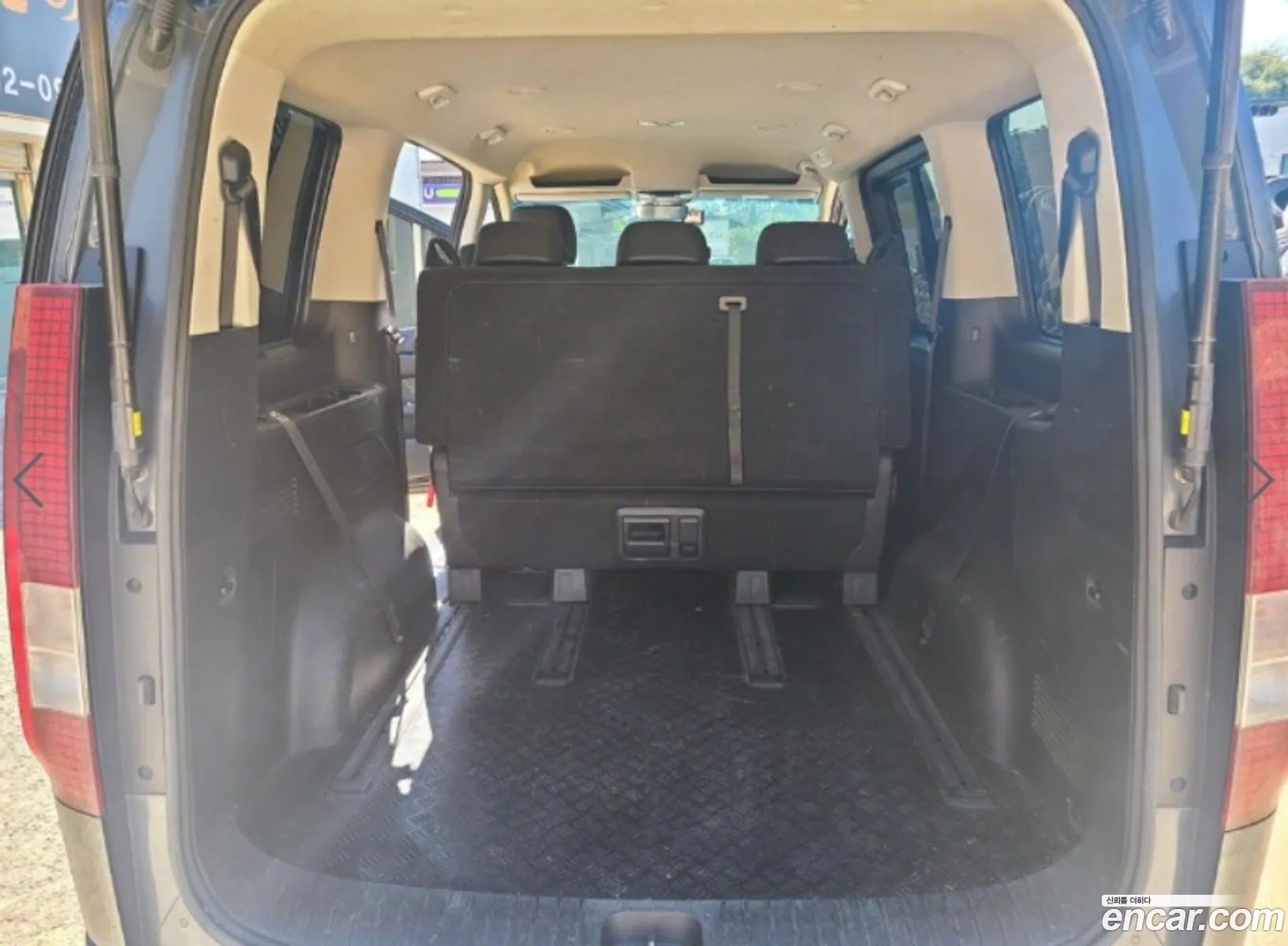 Hyundai Staria 4Wd Tourer 9-Seater Modern - фотография 12503371